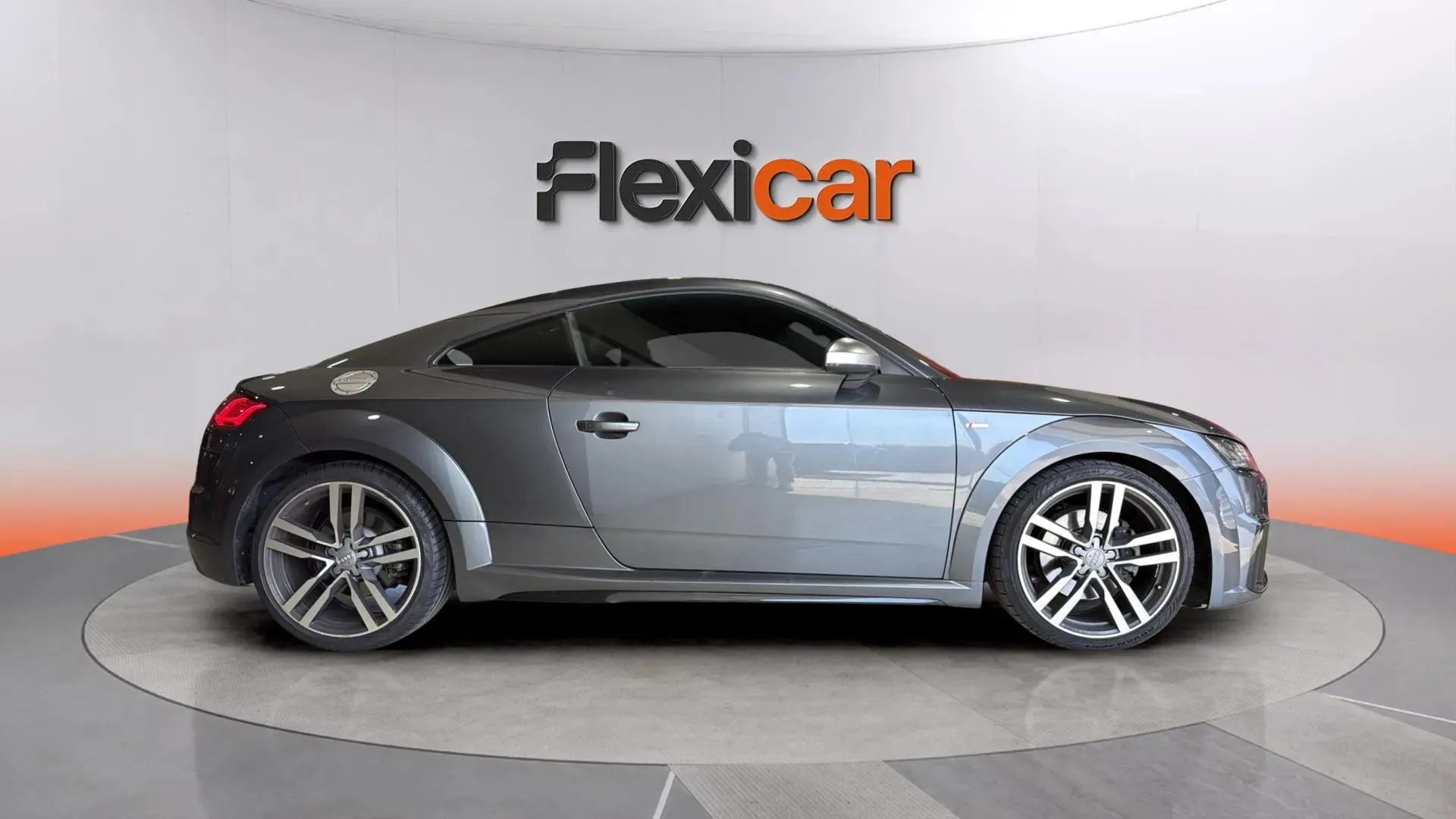 Audi TT 40 TFSI S tronic Black Line Coupé - foto 2