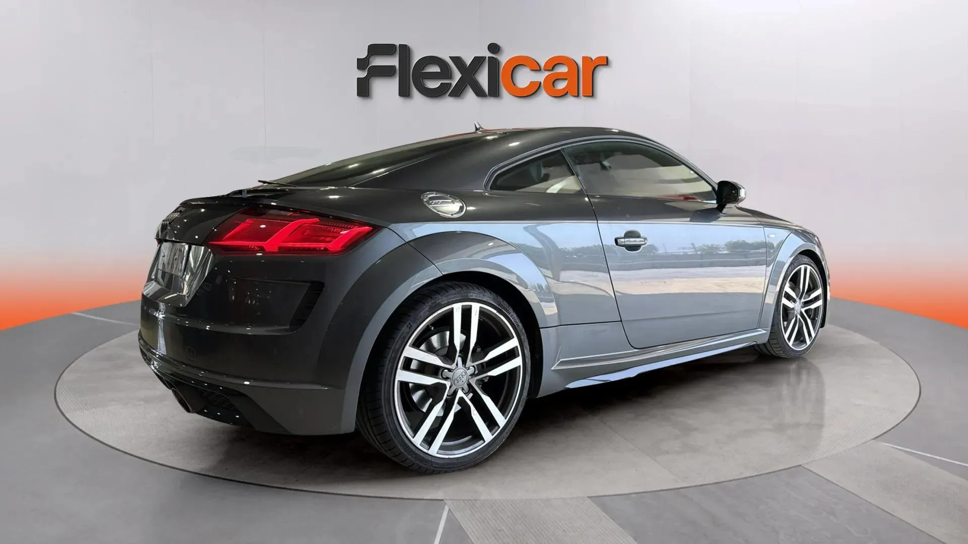 Audi TT 40 TFSI S tronic Black Line Coupé - foto 10