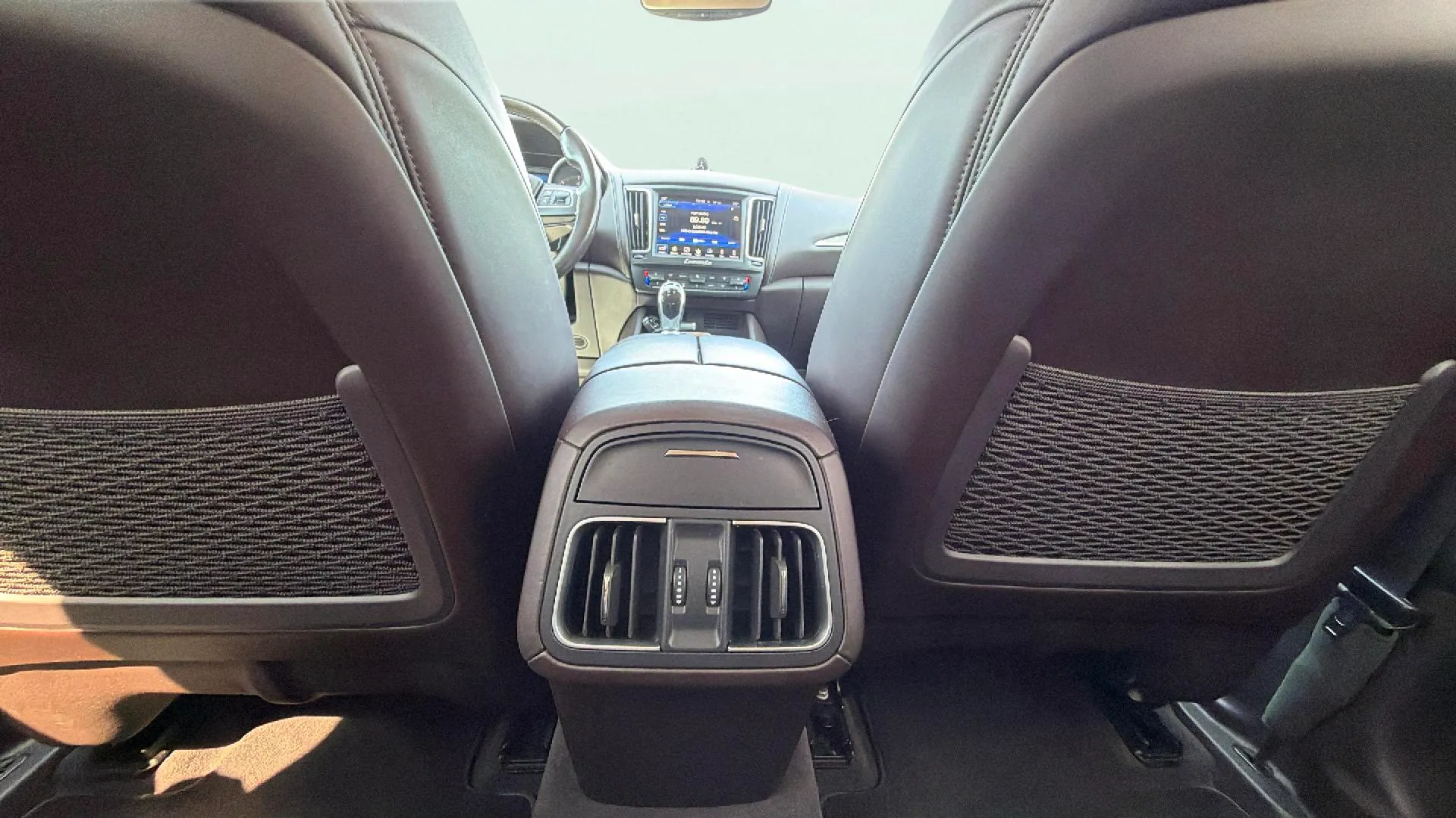 Maserati Levante V6 D AWD GranLusso - foto 24