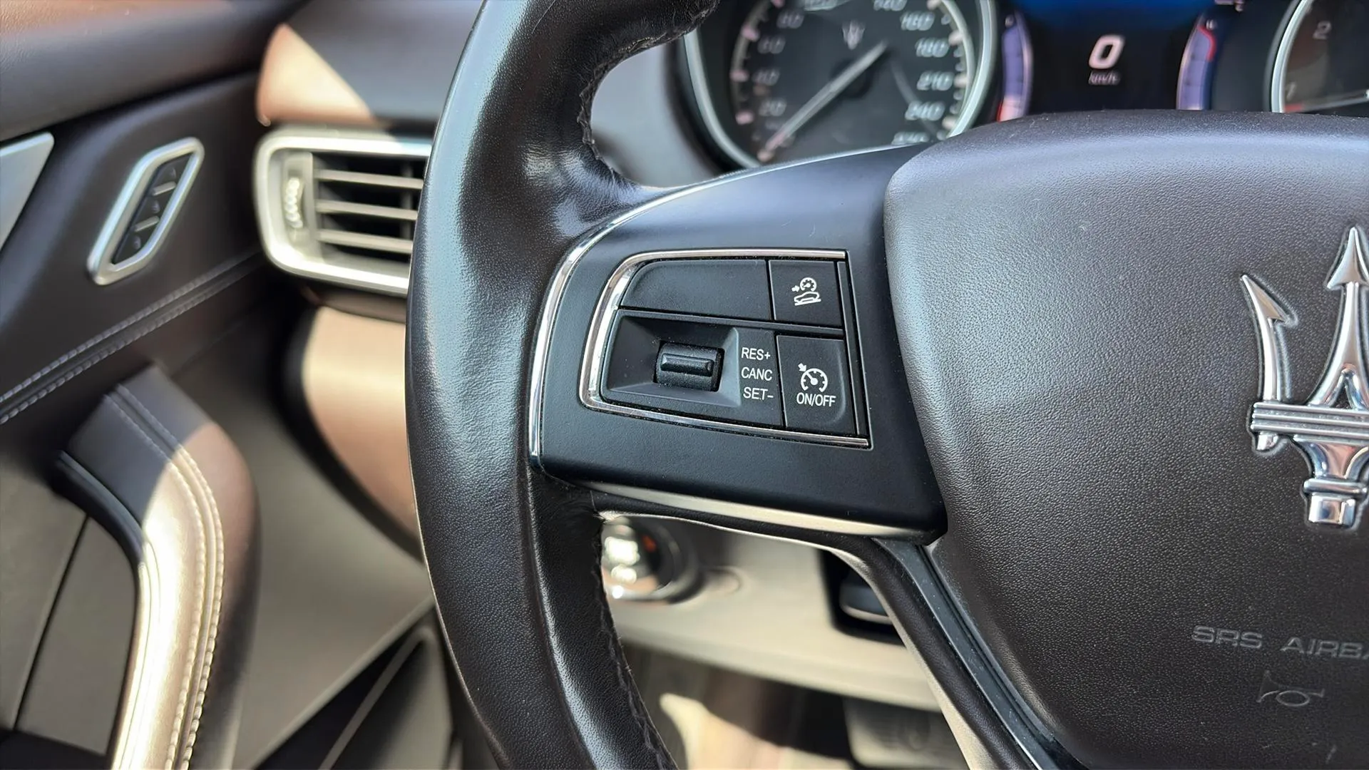 Maserati Levante V6 D AWD GranLusso - foto 18