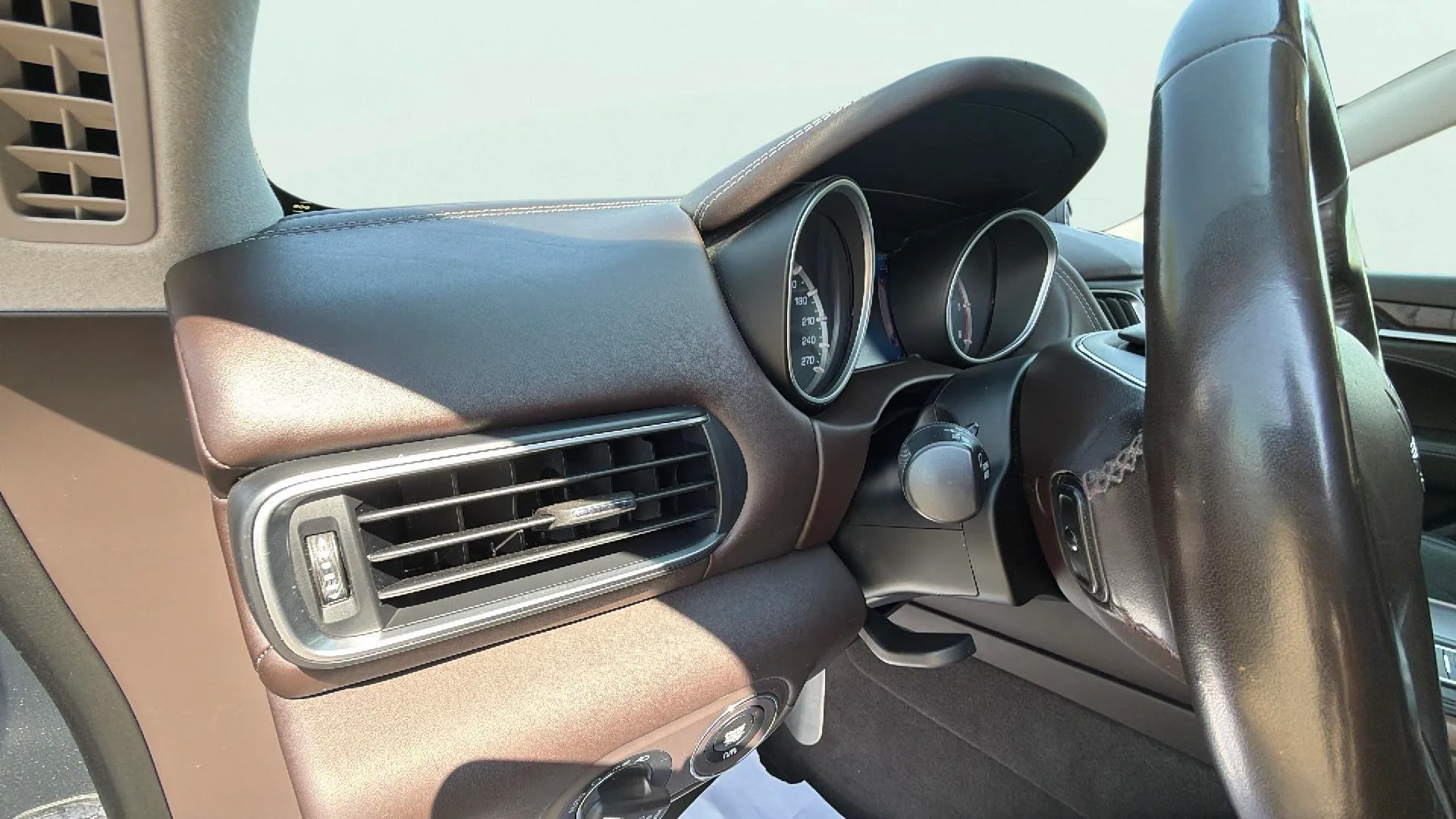 Maserati Levante V6 D AWD GranLusso - foto 30
