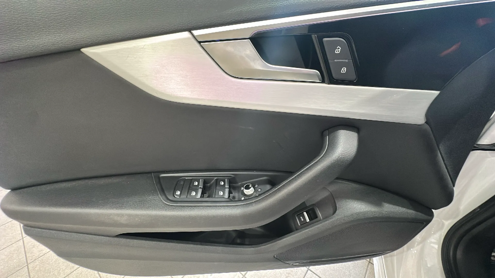 Audi A4 Avant Advanced 35 TFSI S tronic - foto 22