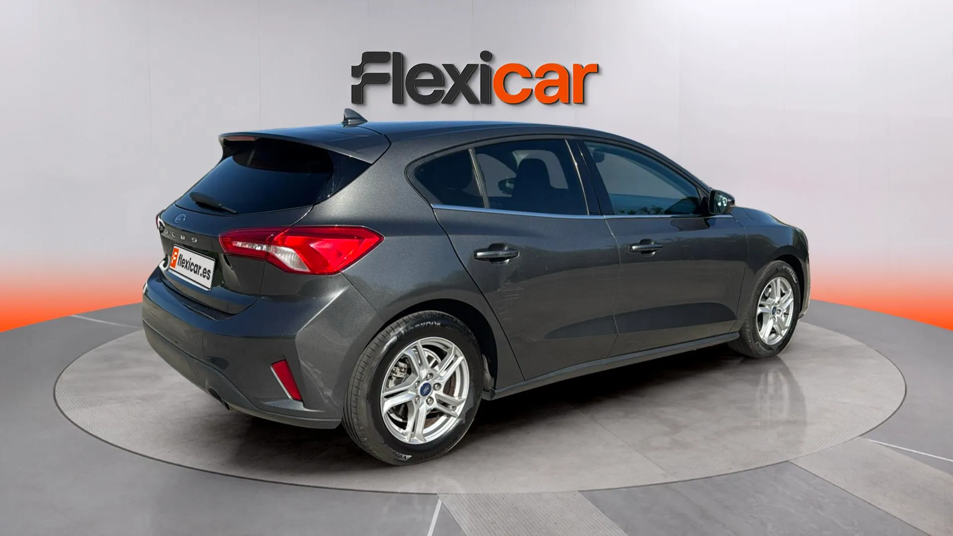 Ford Focus 1.0 EcoBoost Trend - foto 7