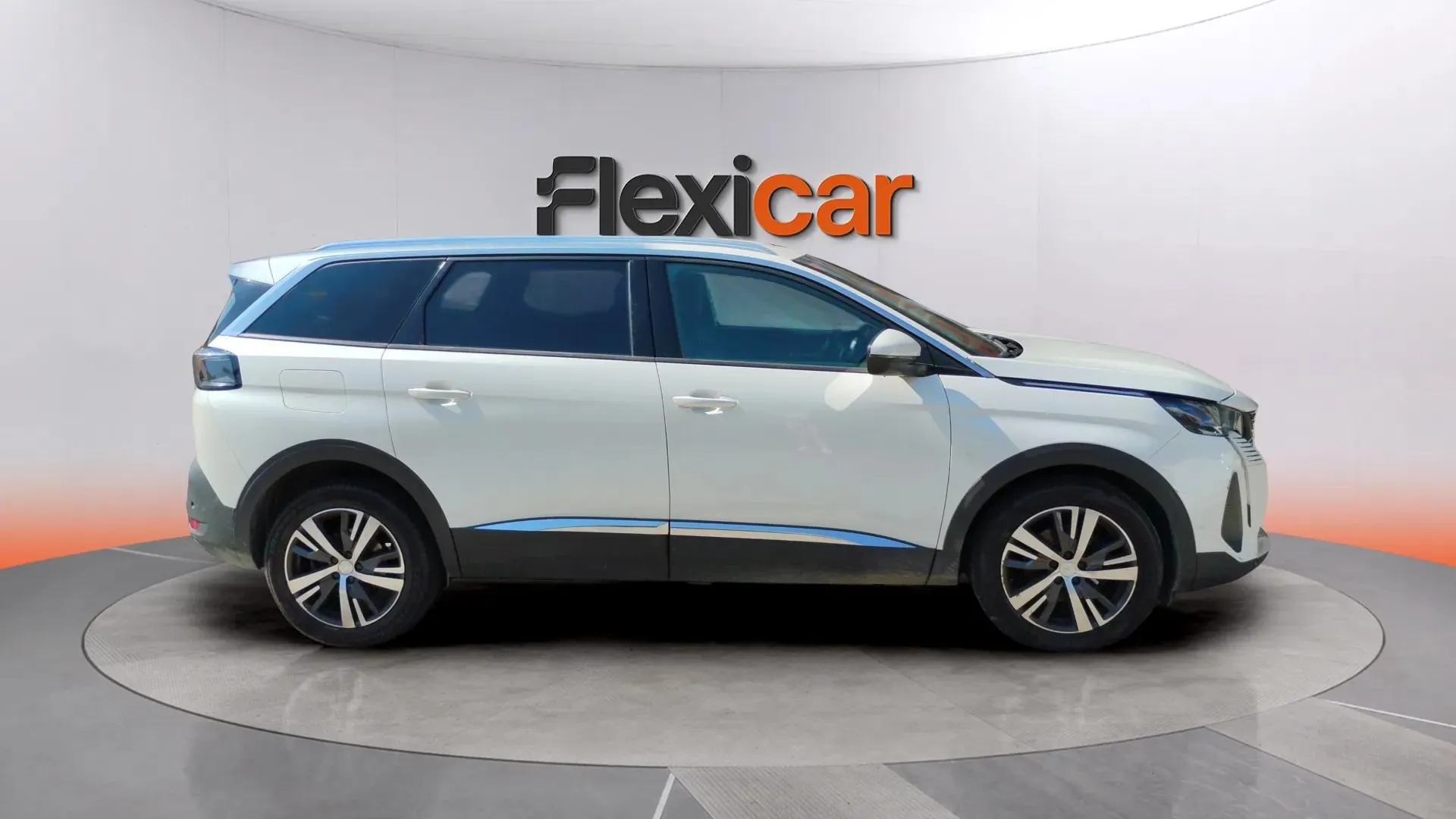 Peugeot 5008 1.2 PureTech Allure EAT8 - foto 2