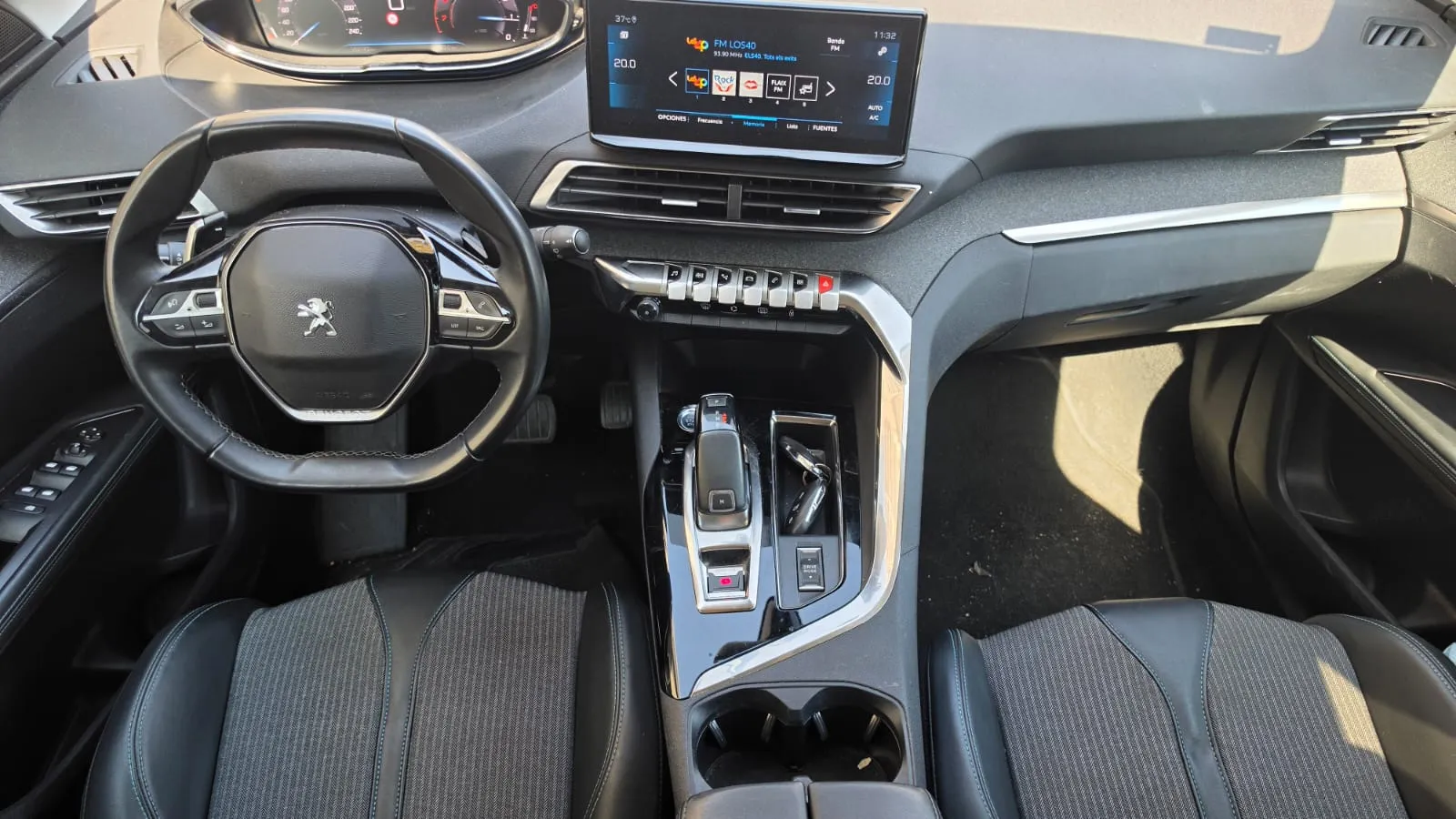 Peugeot 5008 1.2 PureTech Allure EAT8 - foto 8