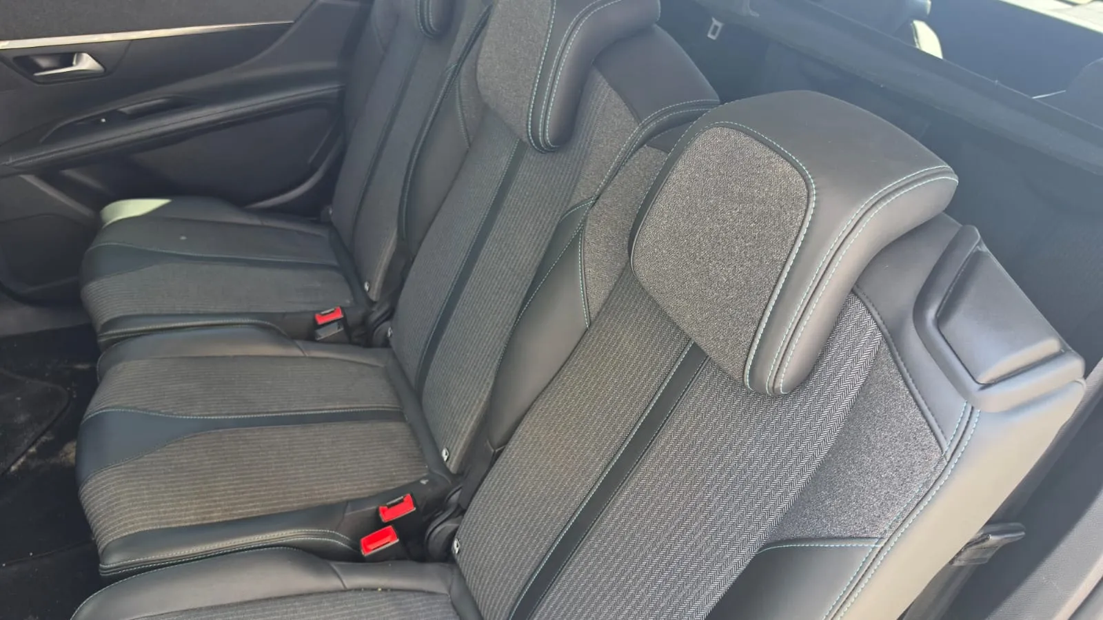 Peugeot 5008 1.2 PureTech Allure EAT8 - foto 13
