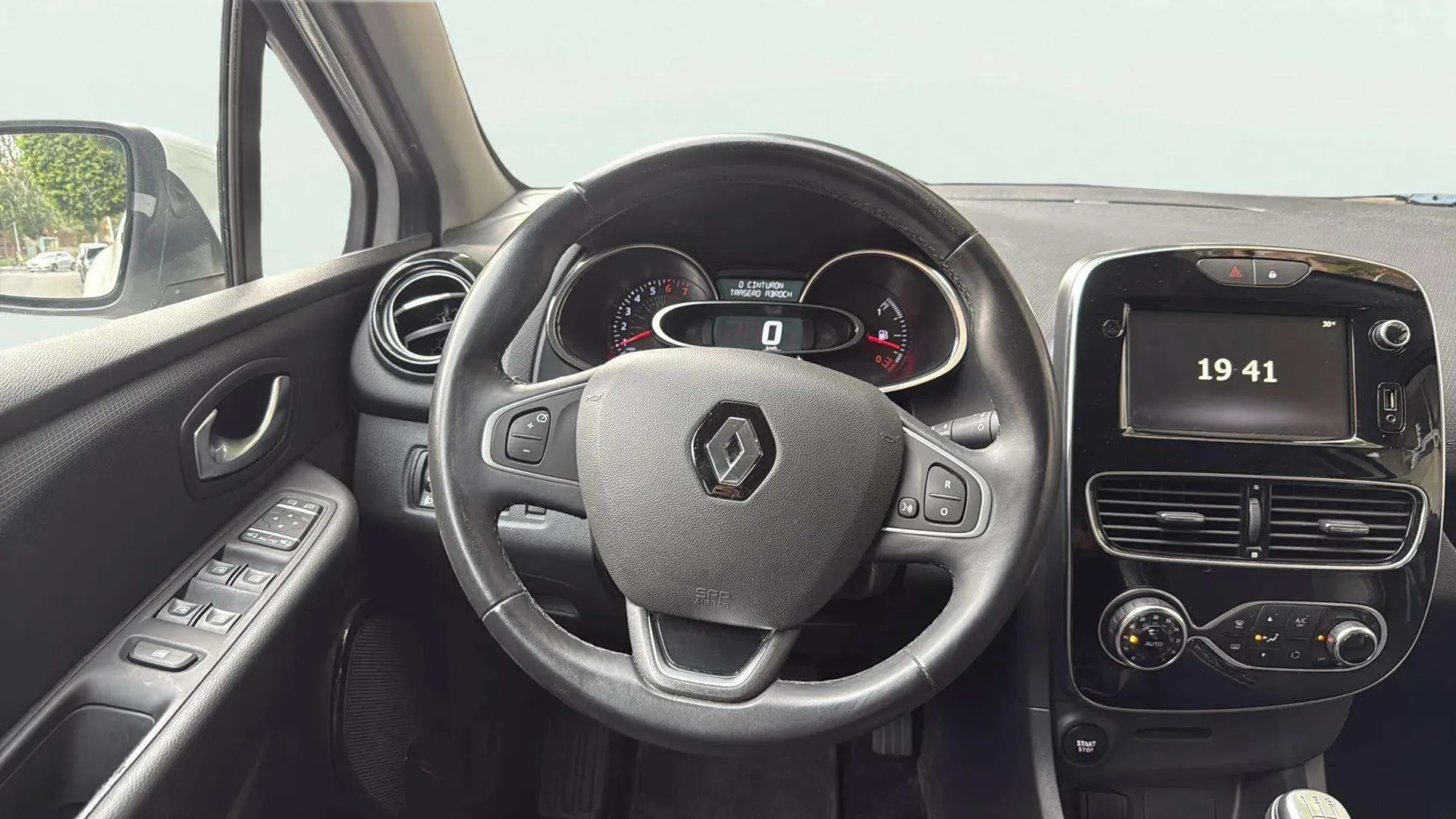Renault Clio Limited TCe -18 - foto 11