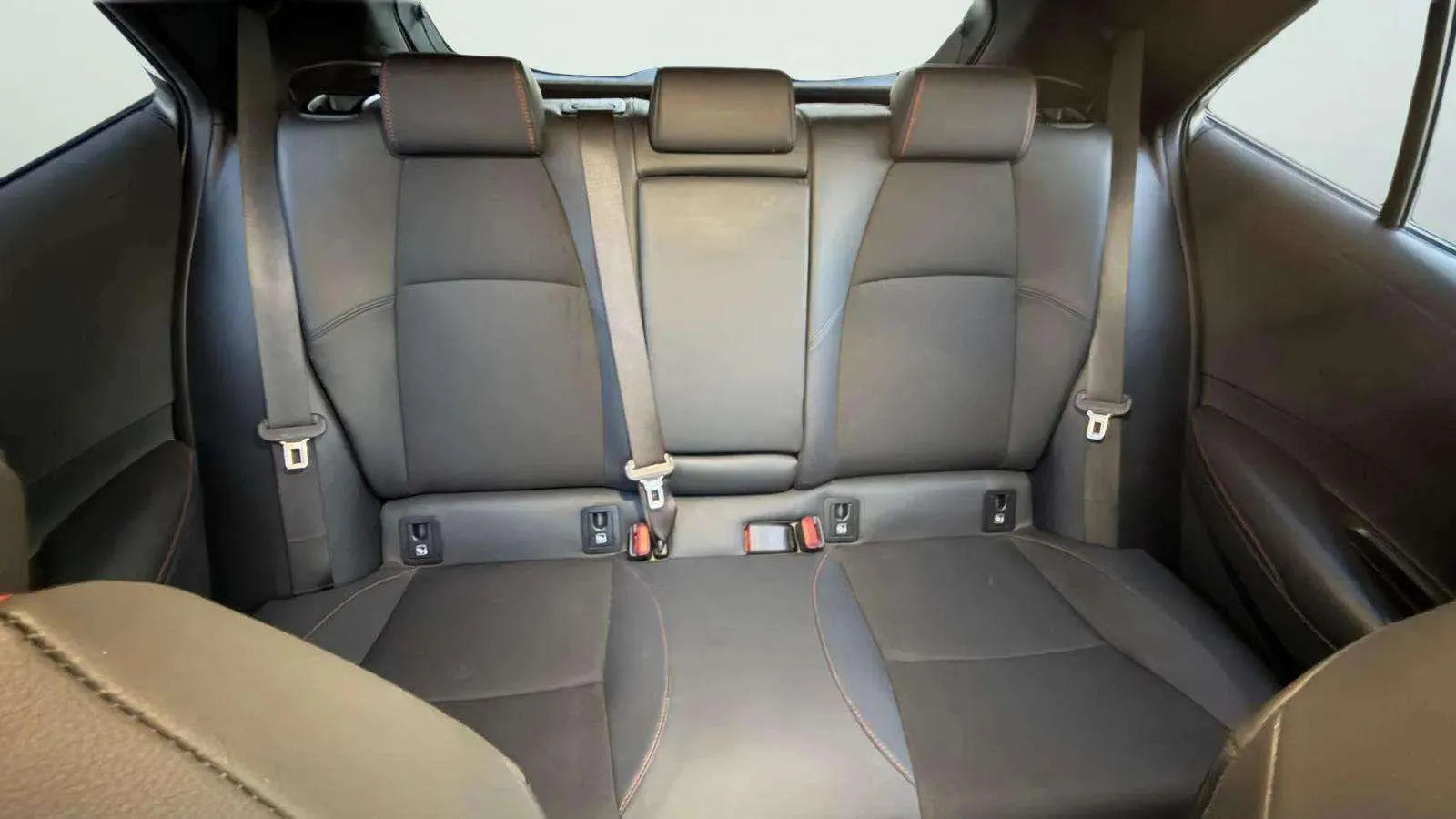 Toyota Corolla 140H GR-Sport - foto 17
