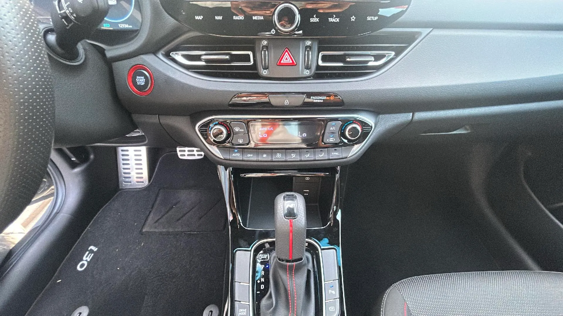 Hyundai i30 1.5 T-GDi 48V N Line Fastback DCT - foto 11