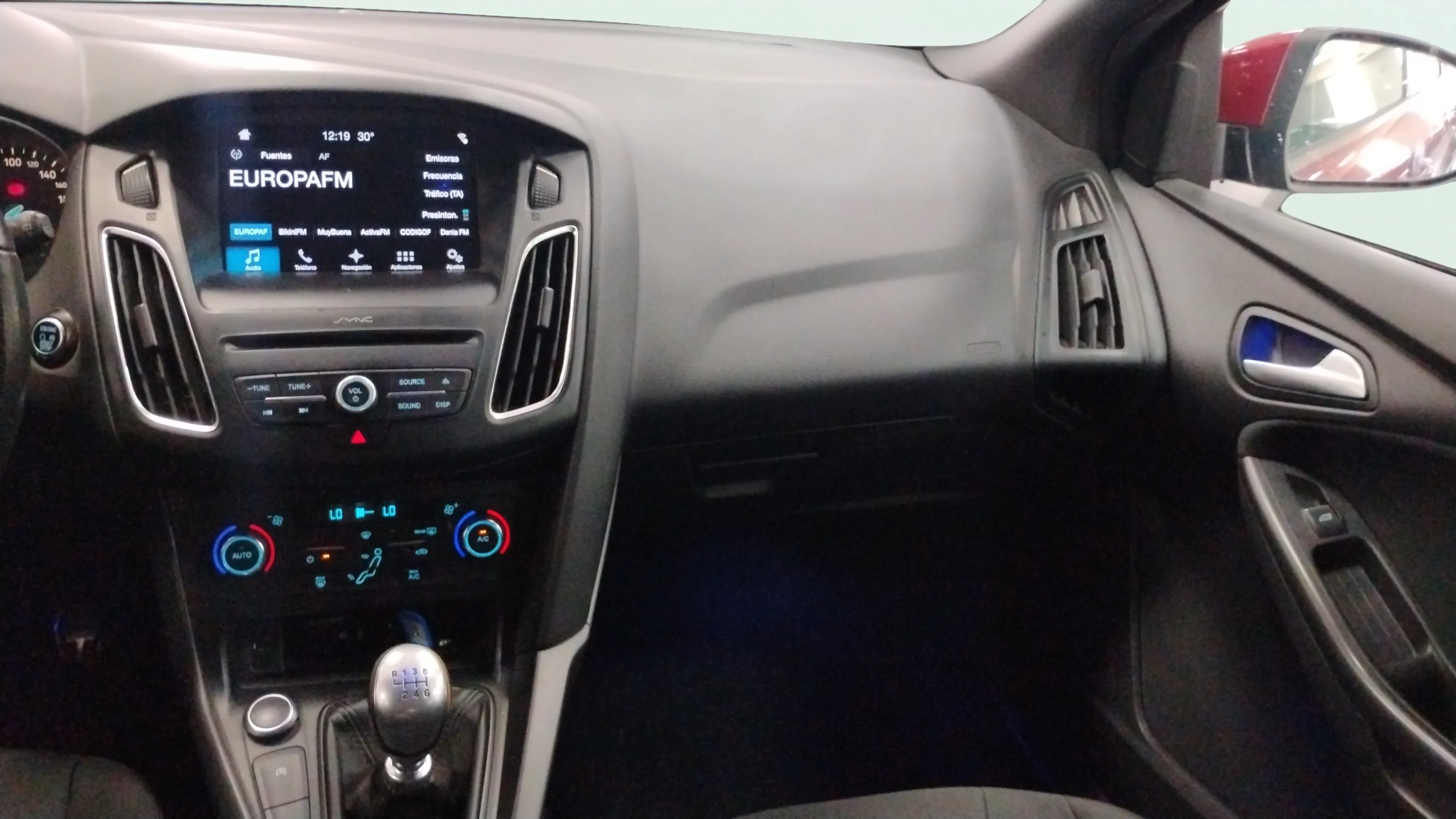 Ford Focus 1.0 EcoBoost -St.-St. Business - foto 12