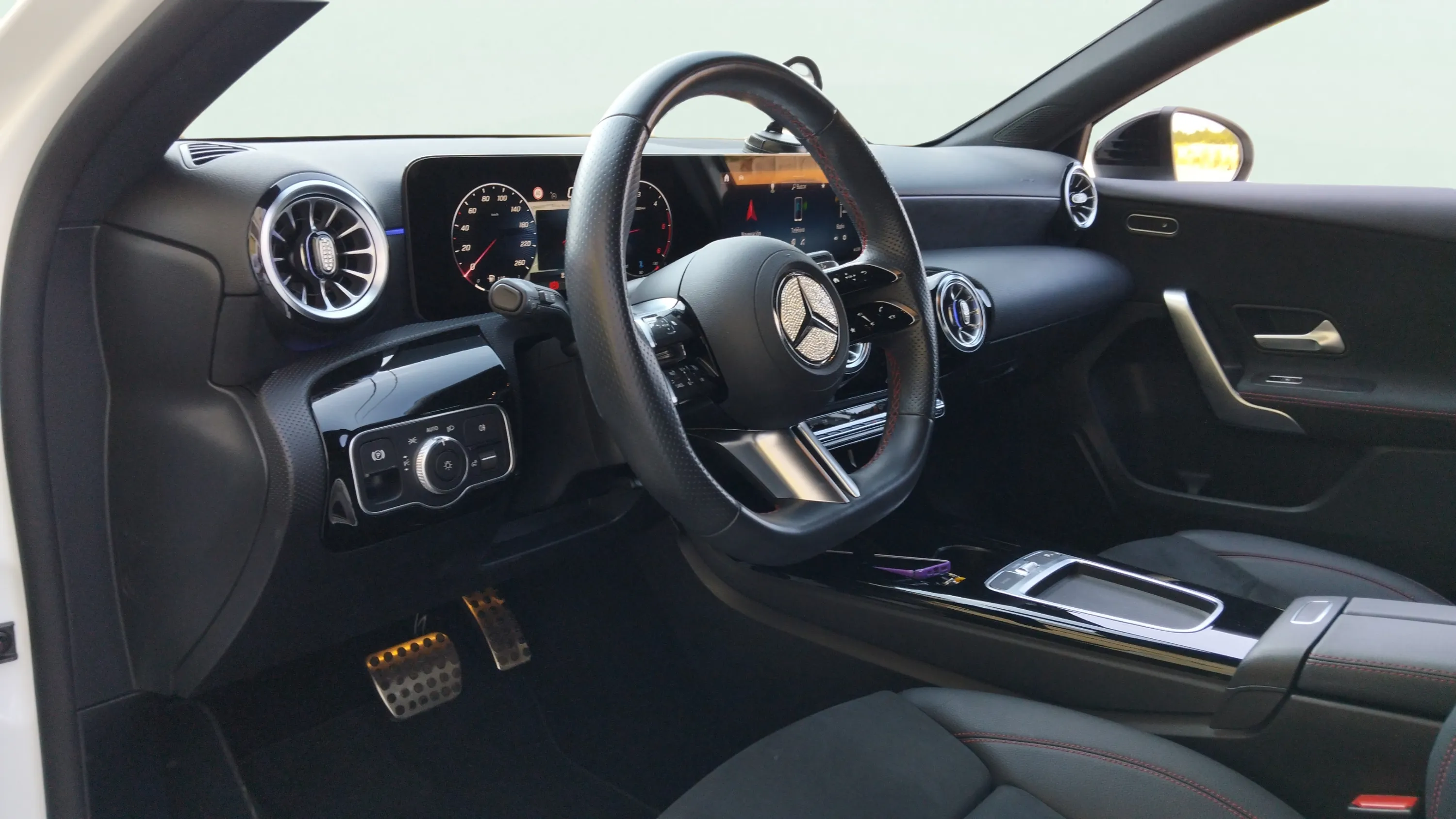 Mercedes-Benz Clase A A 200 d - foto 12