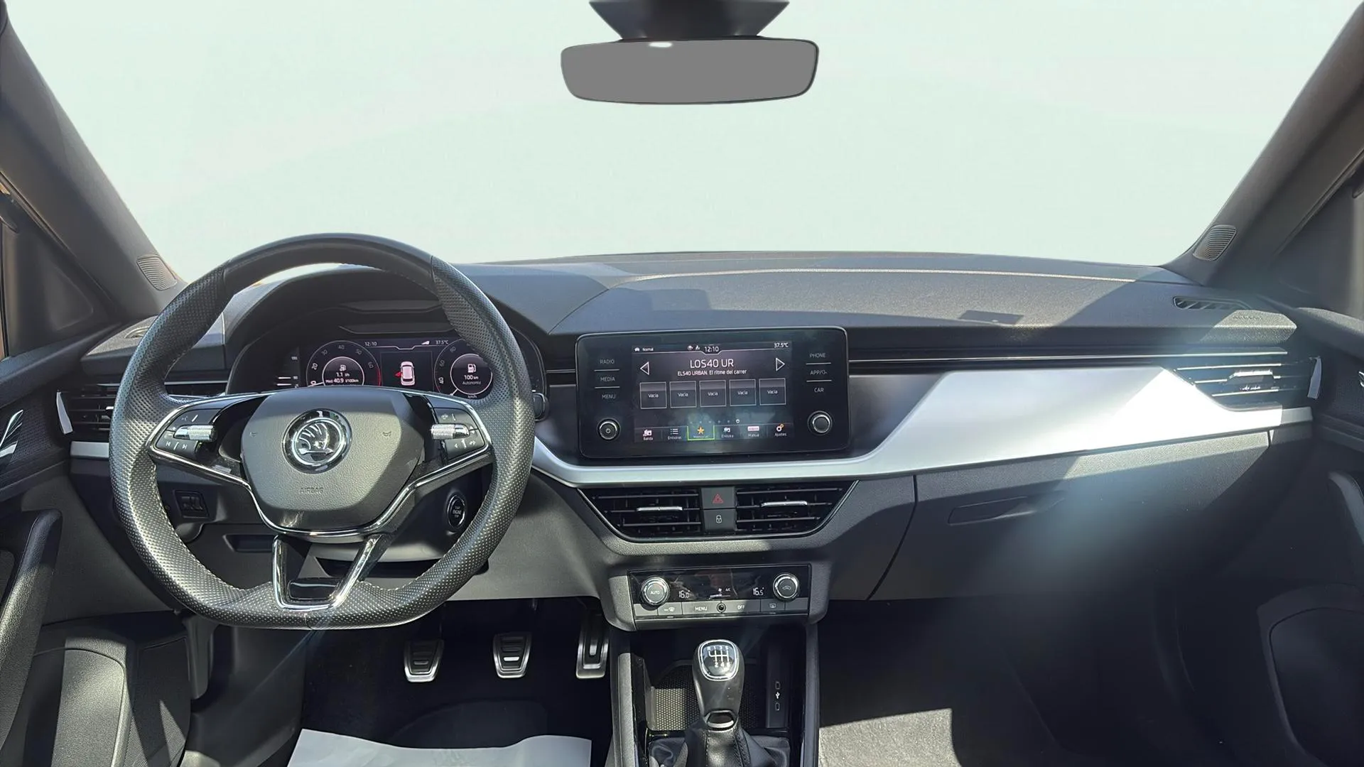 Škoda Kamiq 1.0 TSI Active - foto 9