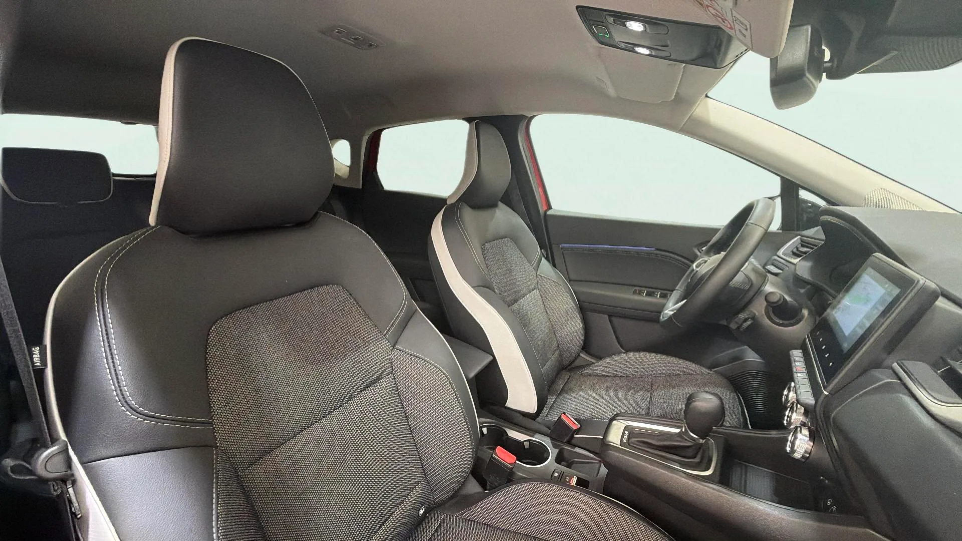 Renault Captur evolution E-Tech full hybr - foto 23