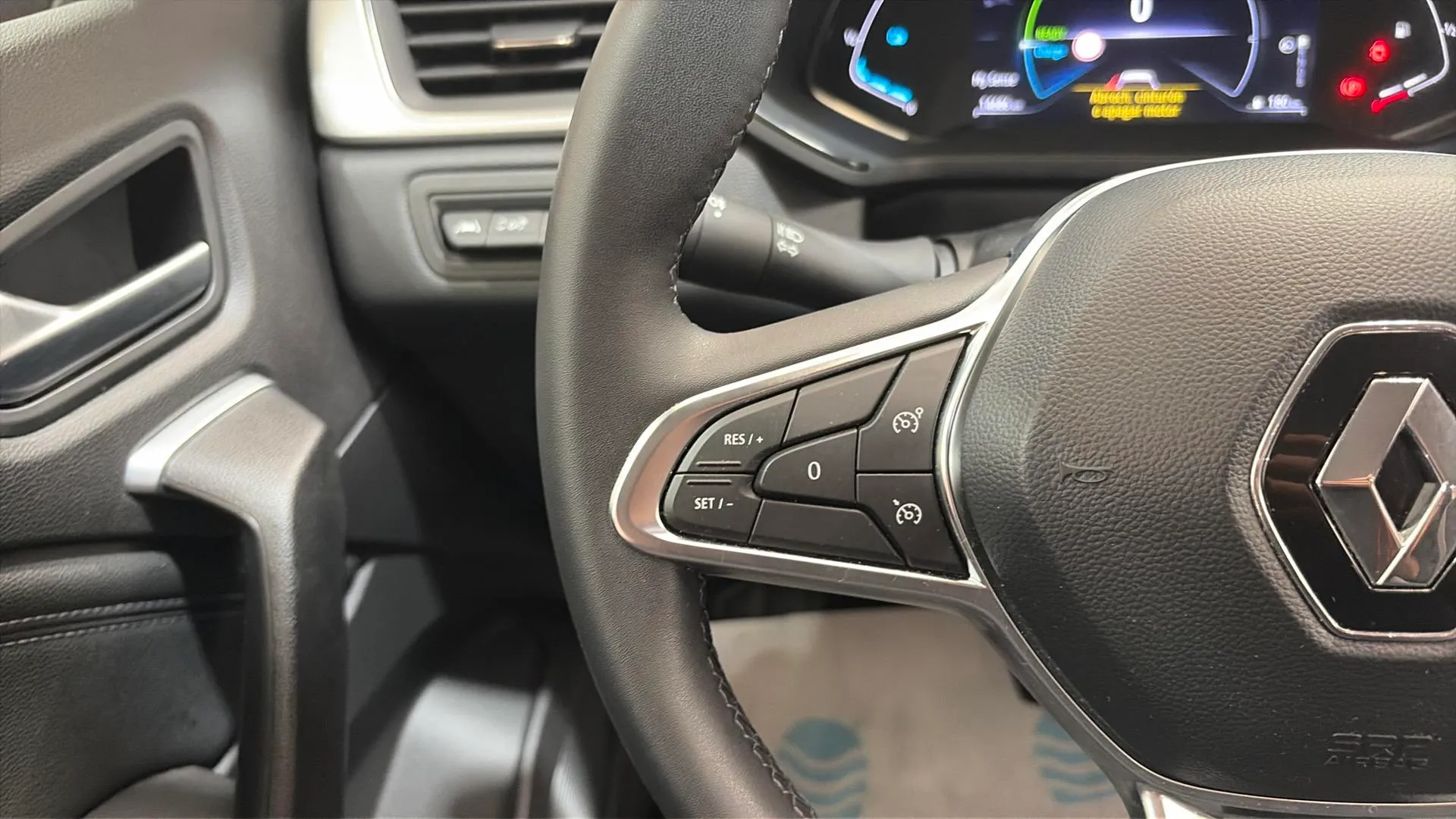 Renault Captur evolution E-Tech full hybr - foto 11