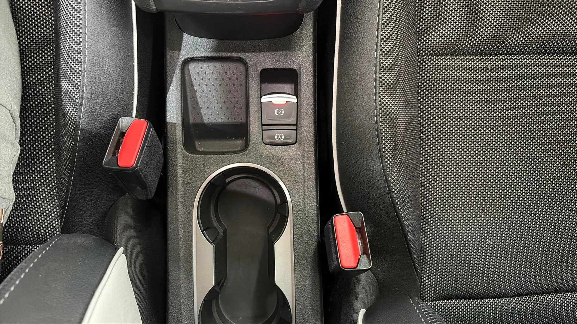 Renault Captur evolution E-Tech full hybr - foto 20