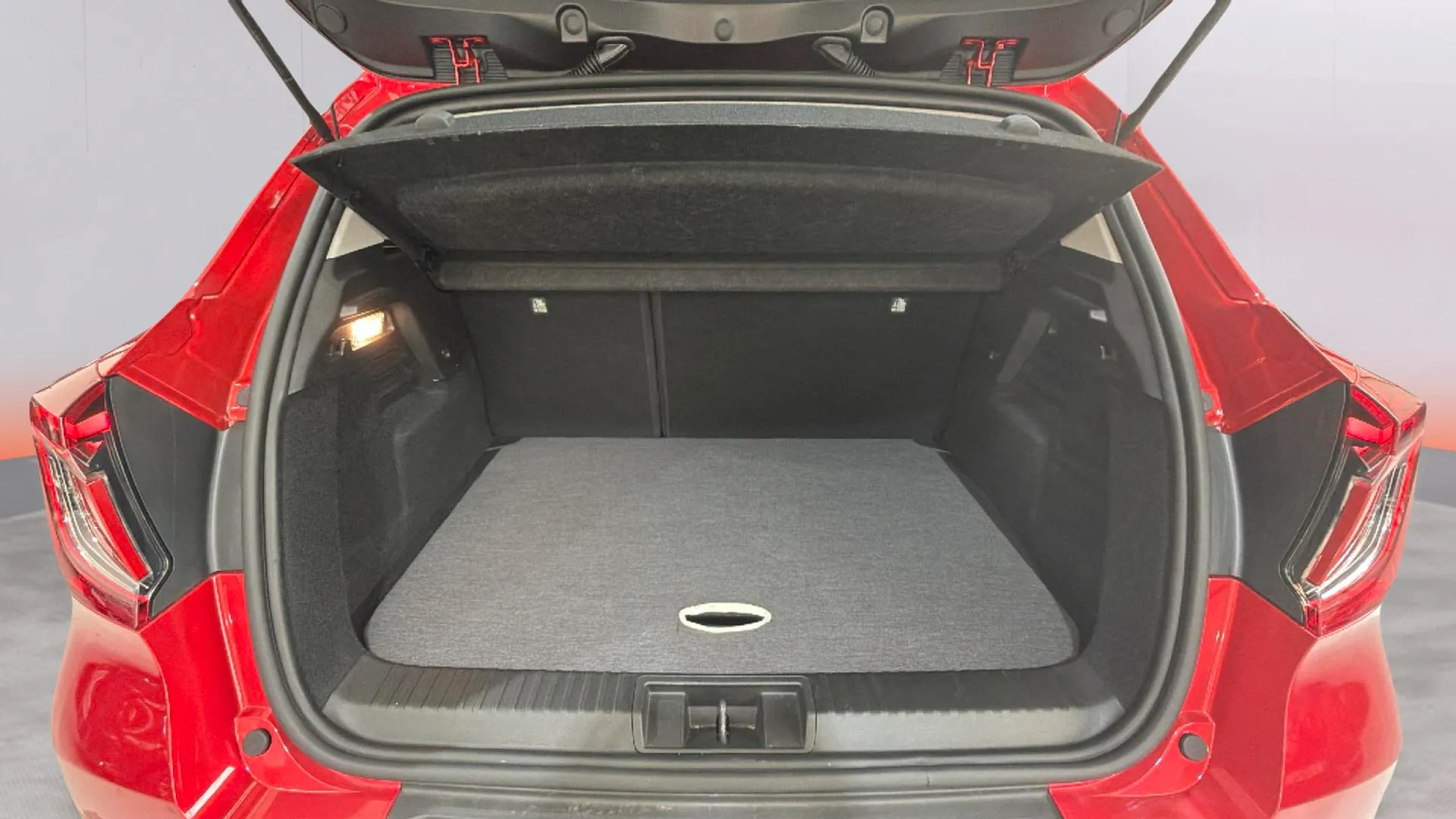 Renault Captur evolution E-Tech full hybr - foto 28