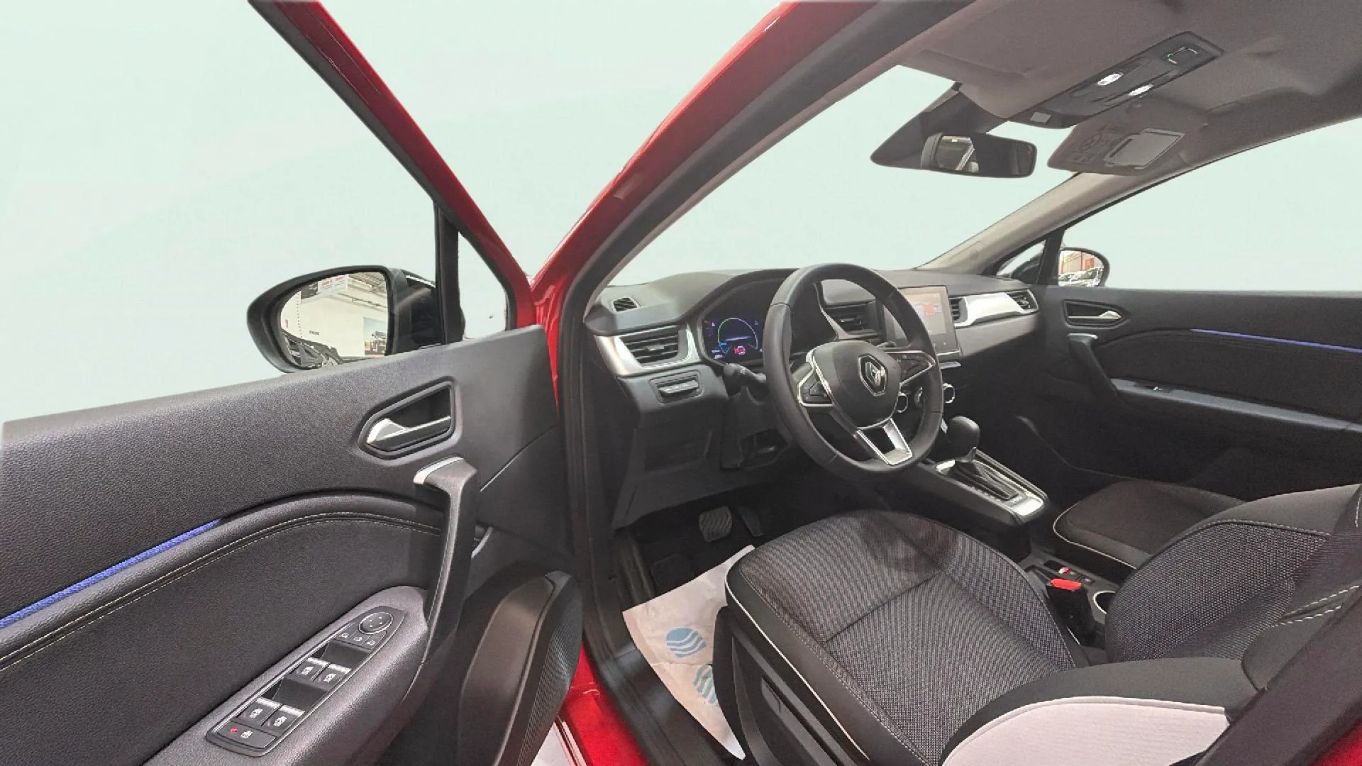 Renault Captur evolution E-Tech full hybr - foto 21