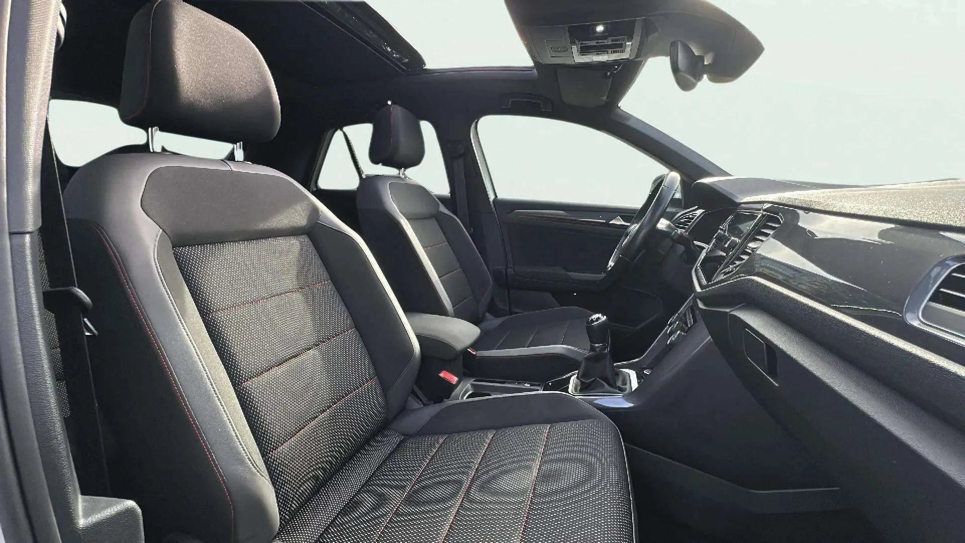 Volkswagen T-Roc Advance Style 1.5 TSI - foto 17