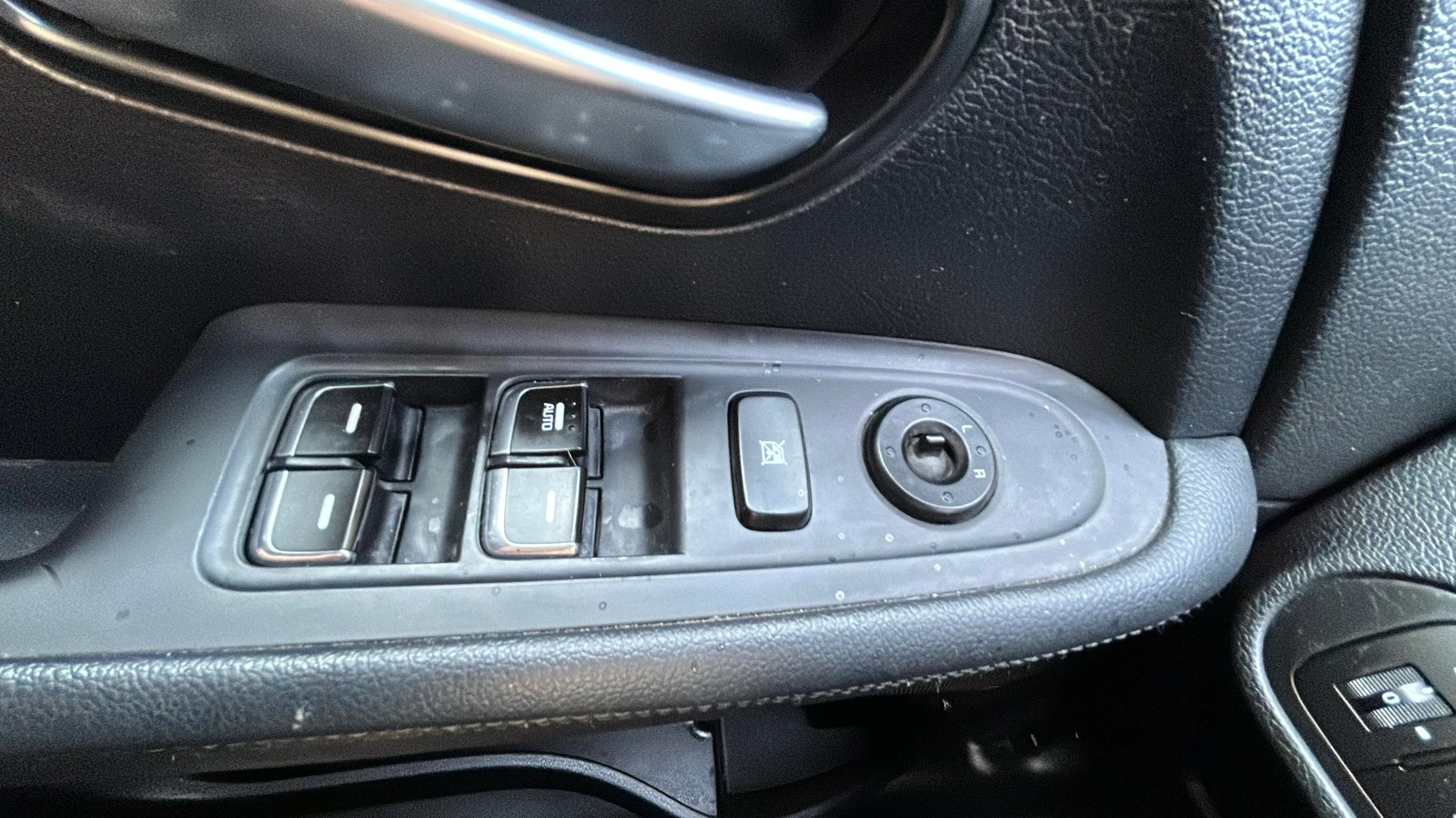 Kia Carens 1.6 GDi Drive - foto 17