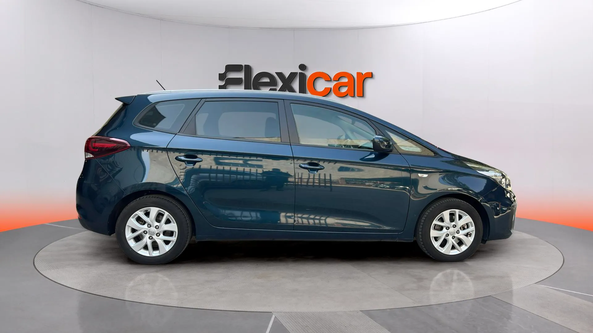 Kia Carens 1.6 GDi Drive - foto 8