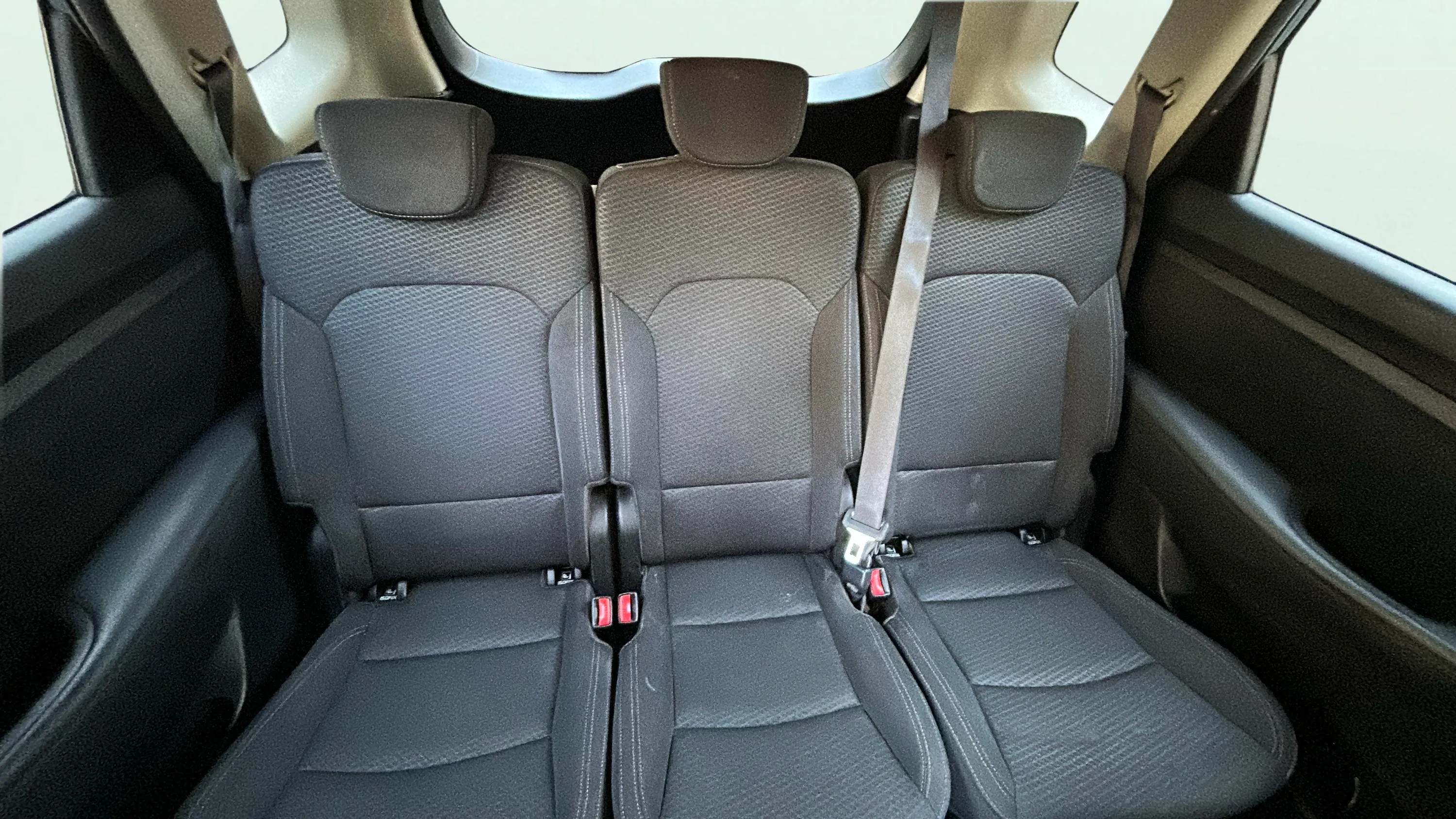 Kia Carens 1.6 GDi Drive - foto 15