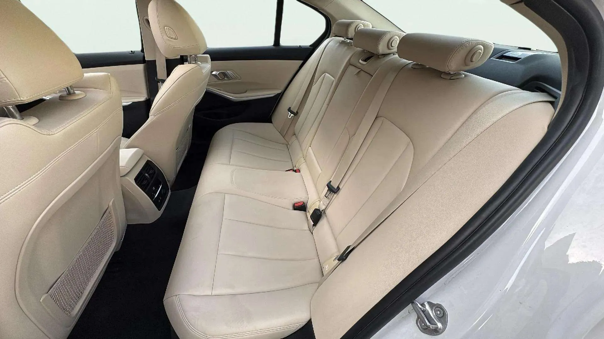 BMW Serie 3 318d - foto 14