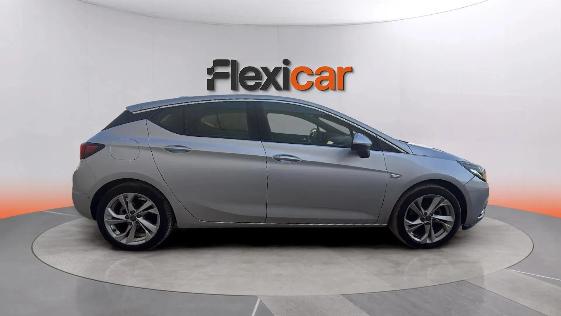 Opel Astra 1.6 CDTi Business - foto 8