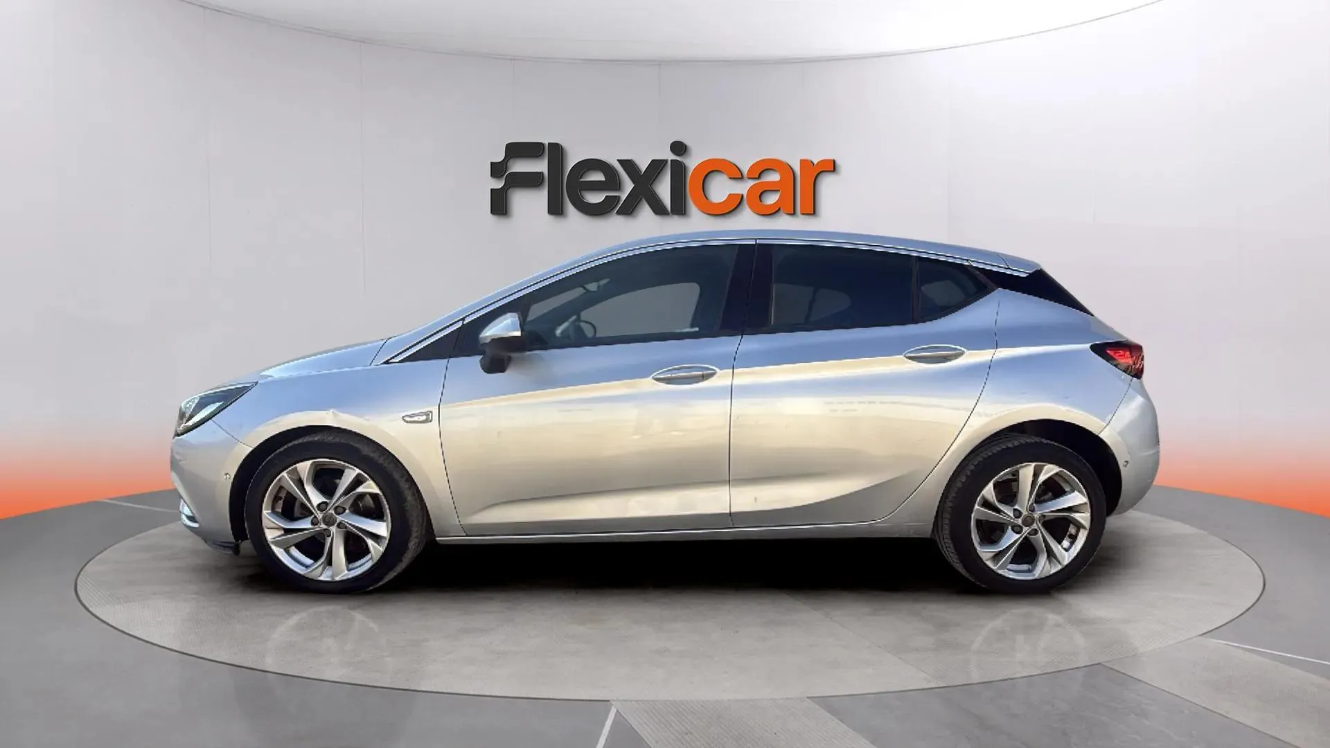Opel Astra 1.6 CDTi Business - foto 4