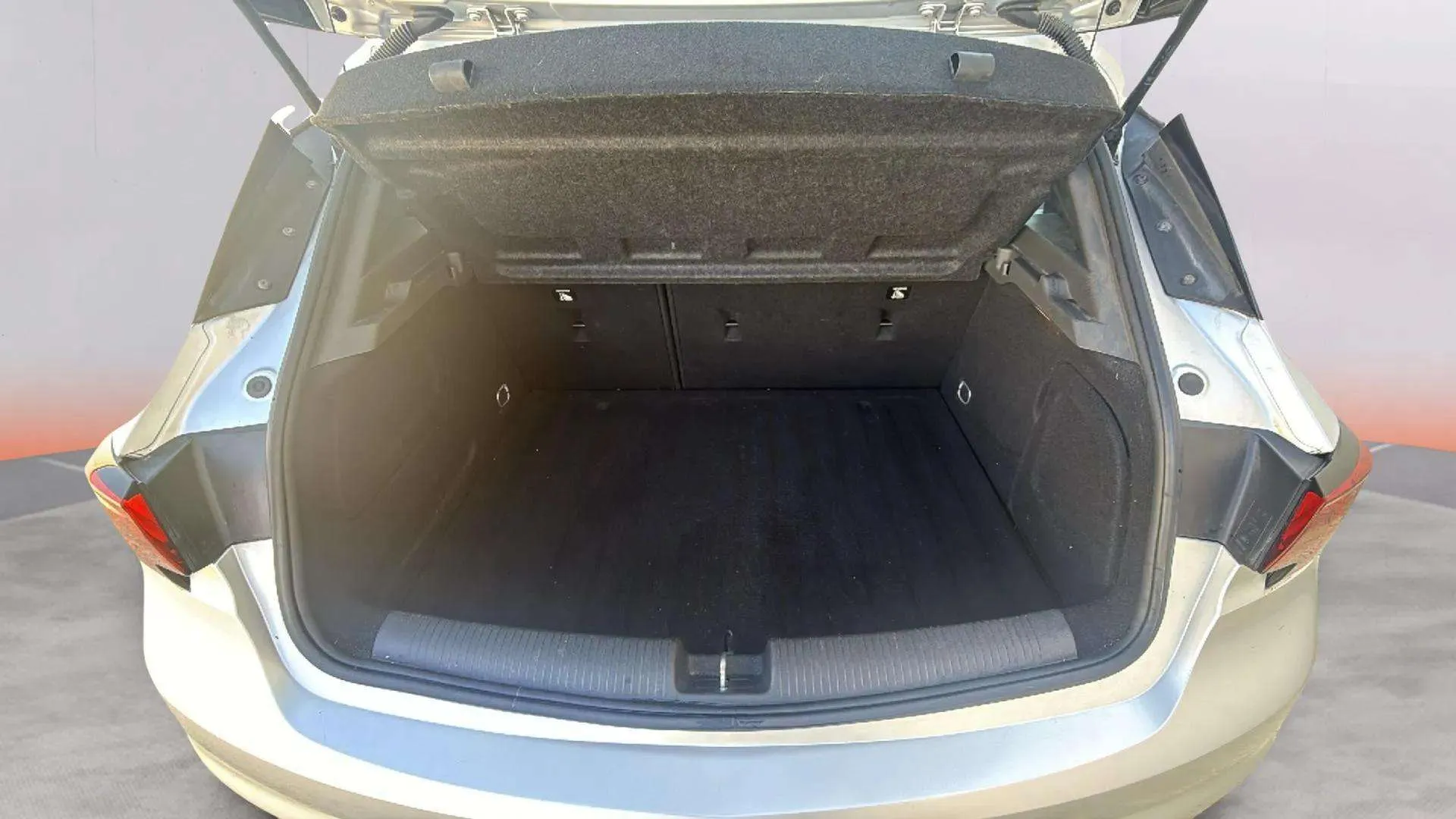 Opel Astra 1.6 CDTi Business - foto 9