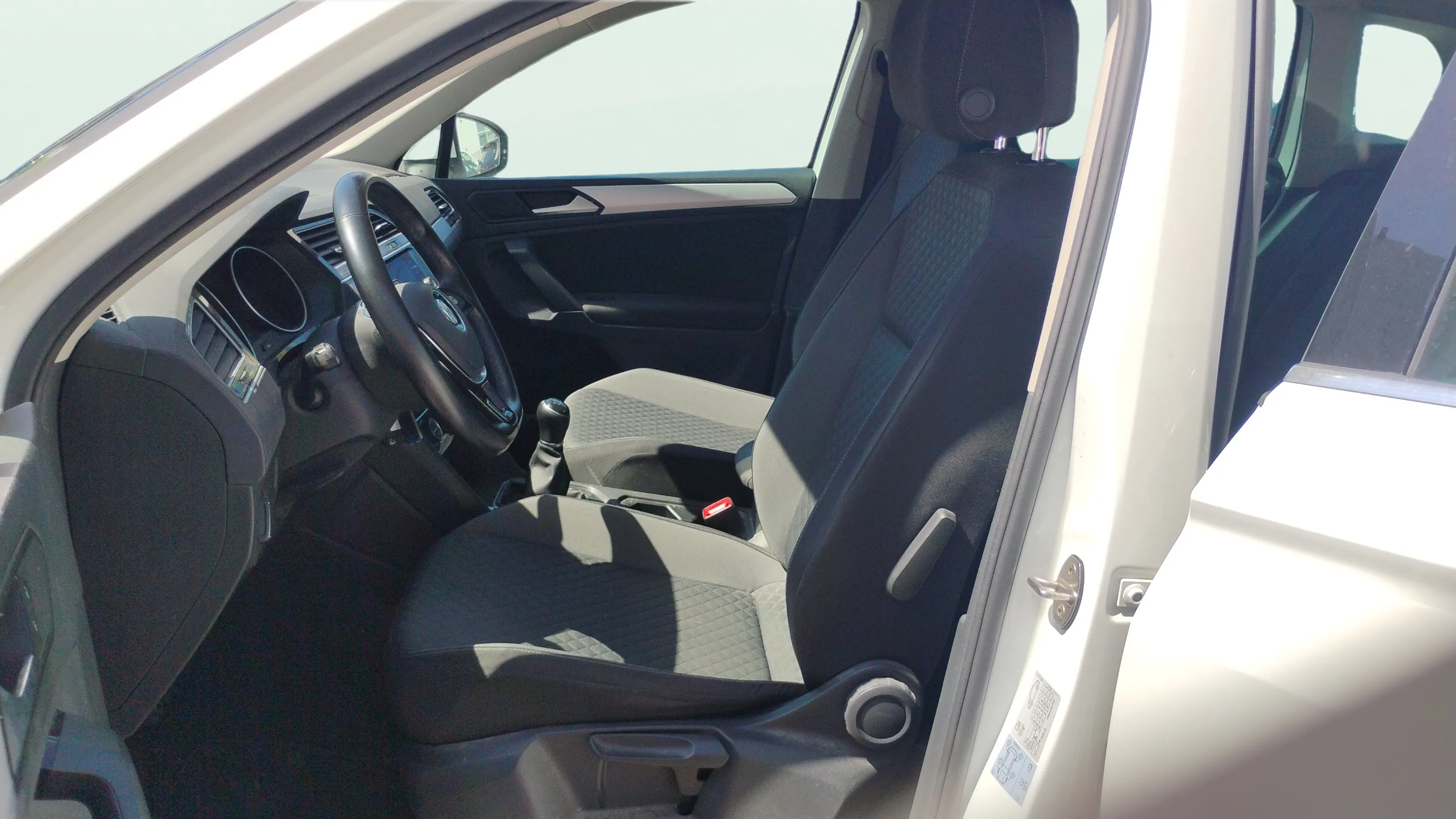 Volkswagen Tiguan Advance 1.5 TSI - foto 10