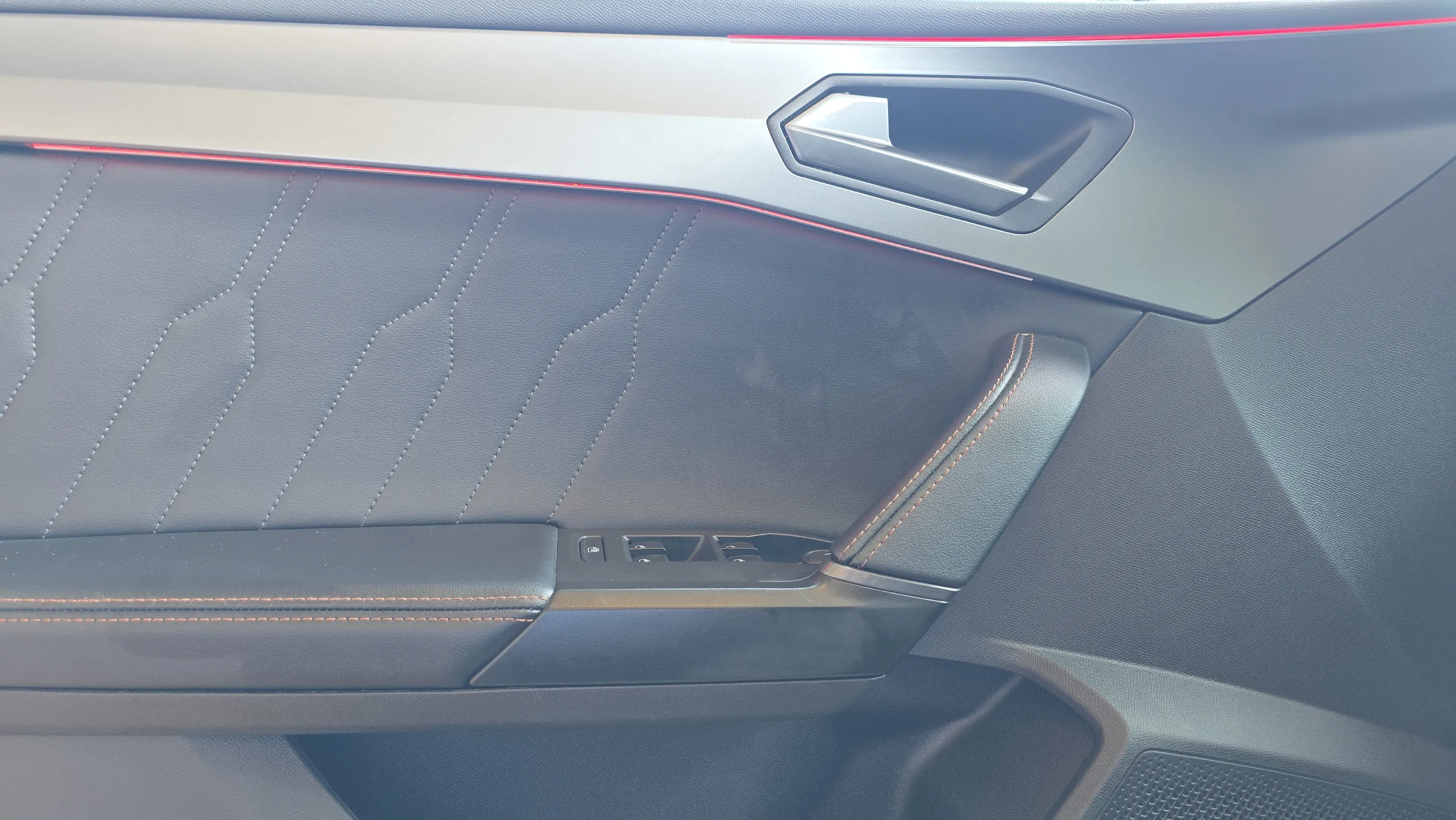 Cupra León 1.5 TSI - foto 22