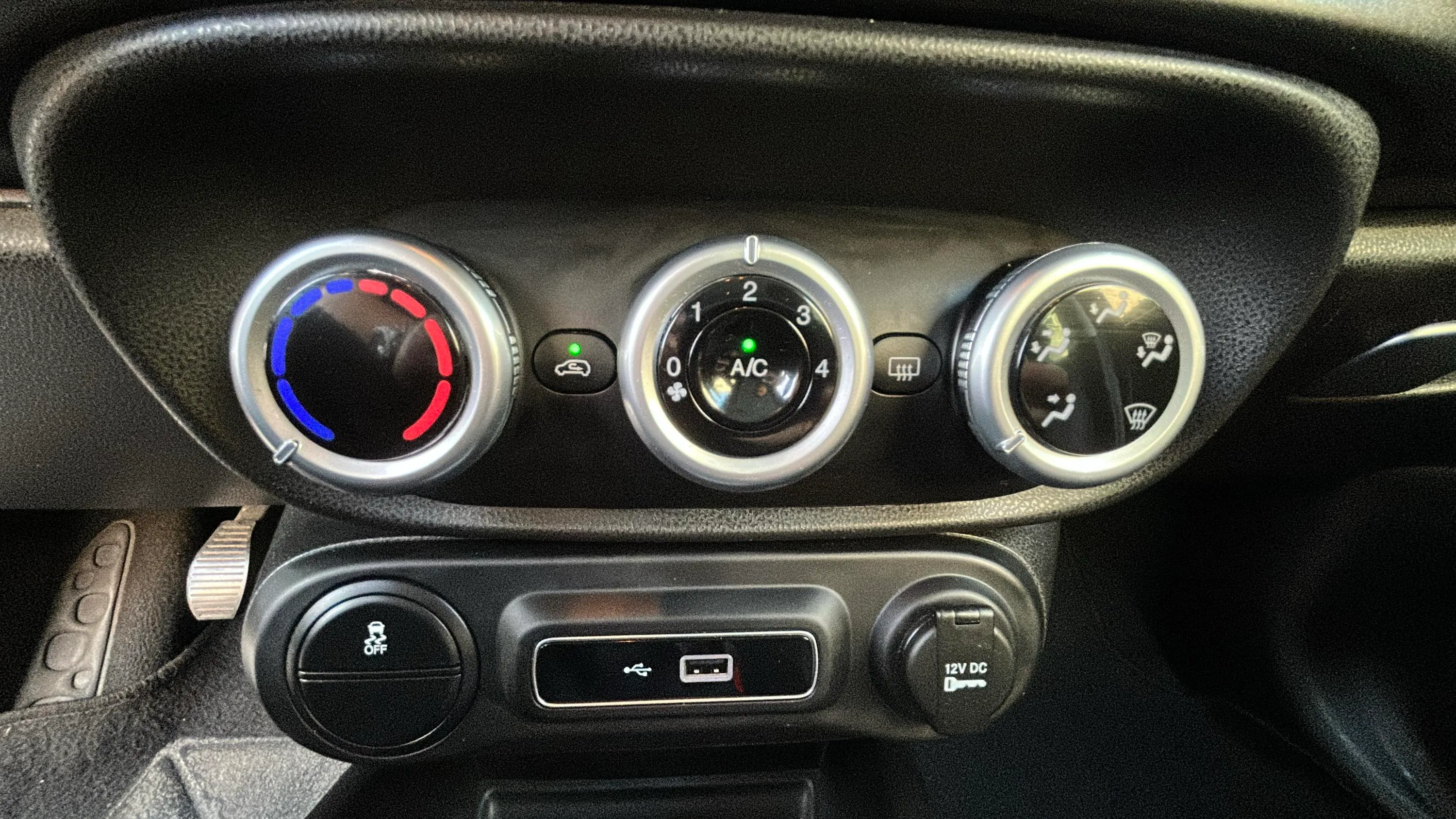 Fiat 500L 1.4 16v 120th Aniversario - foto 21