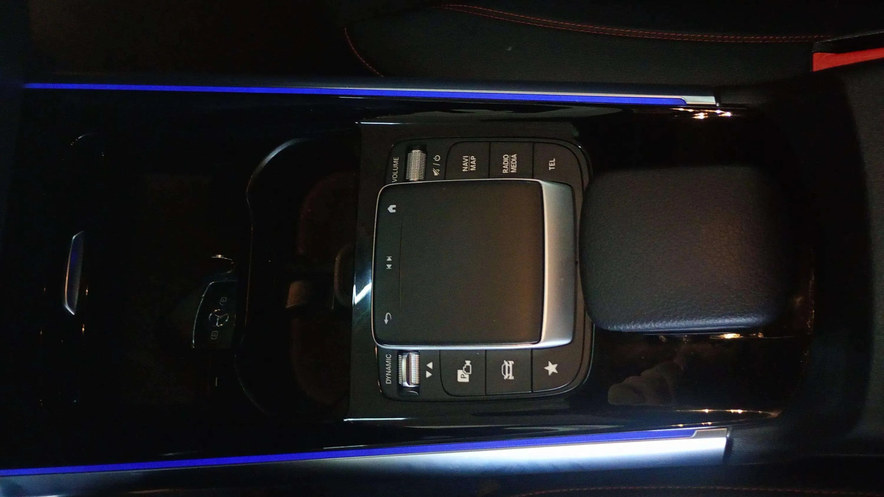 Mercedes-Benz GLA 250 e - foto 20