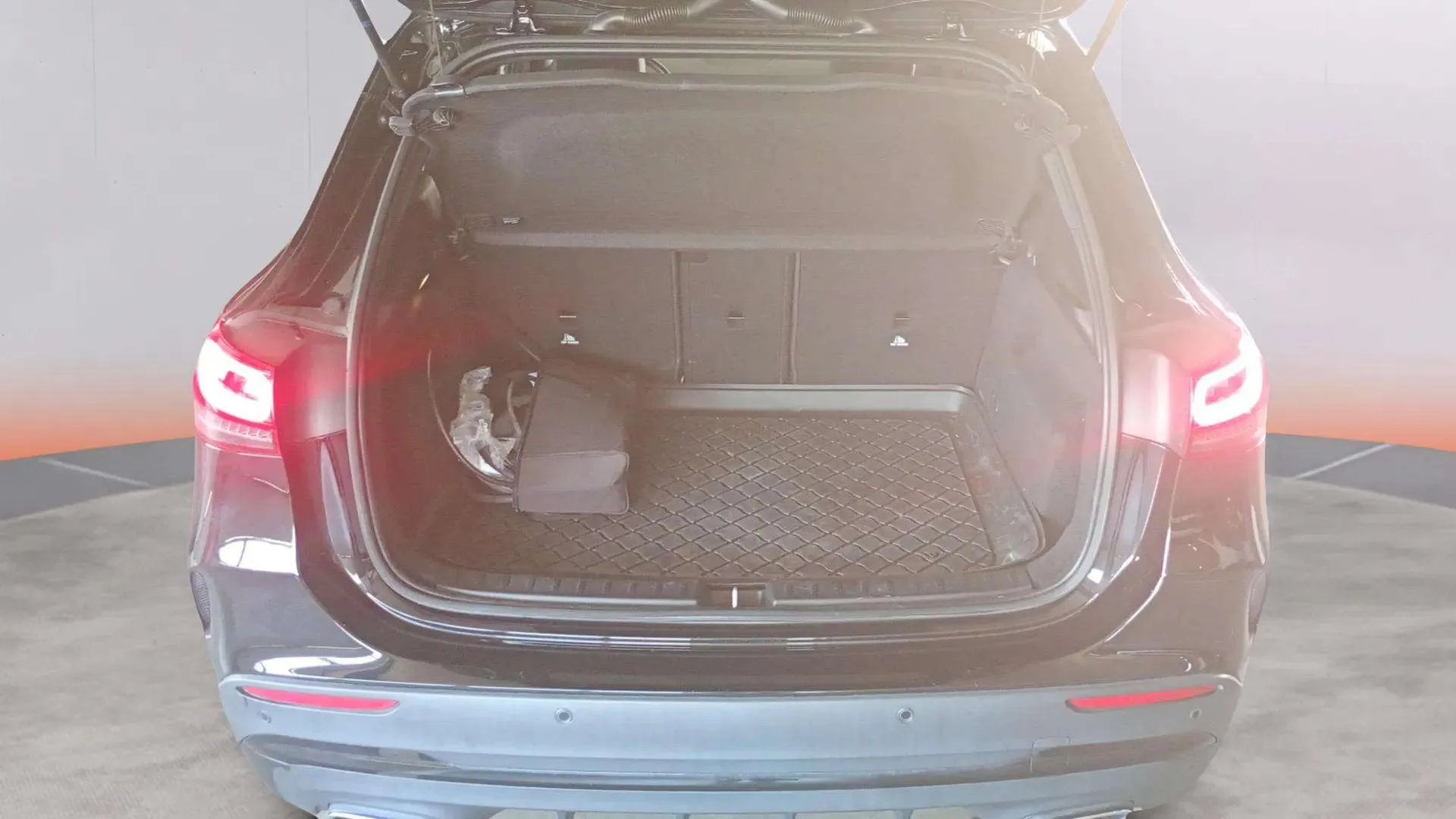 Mercedes-Benz GLA 250 e - foto 16