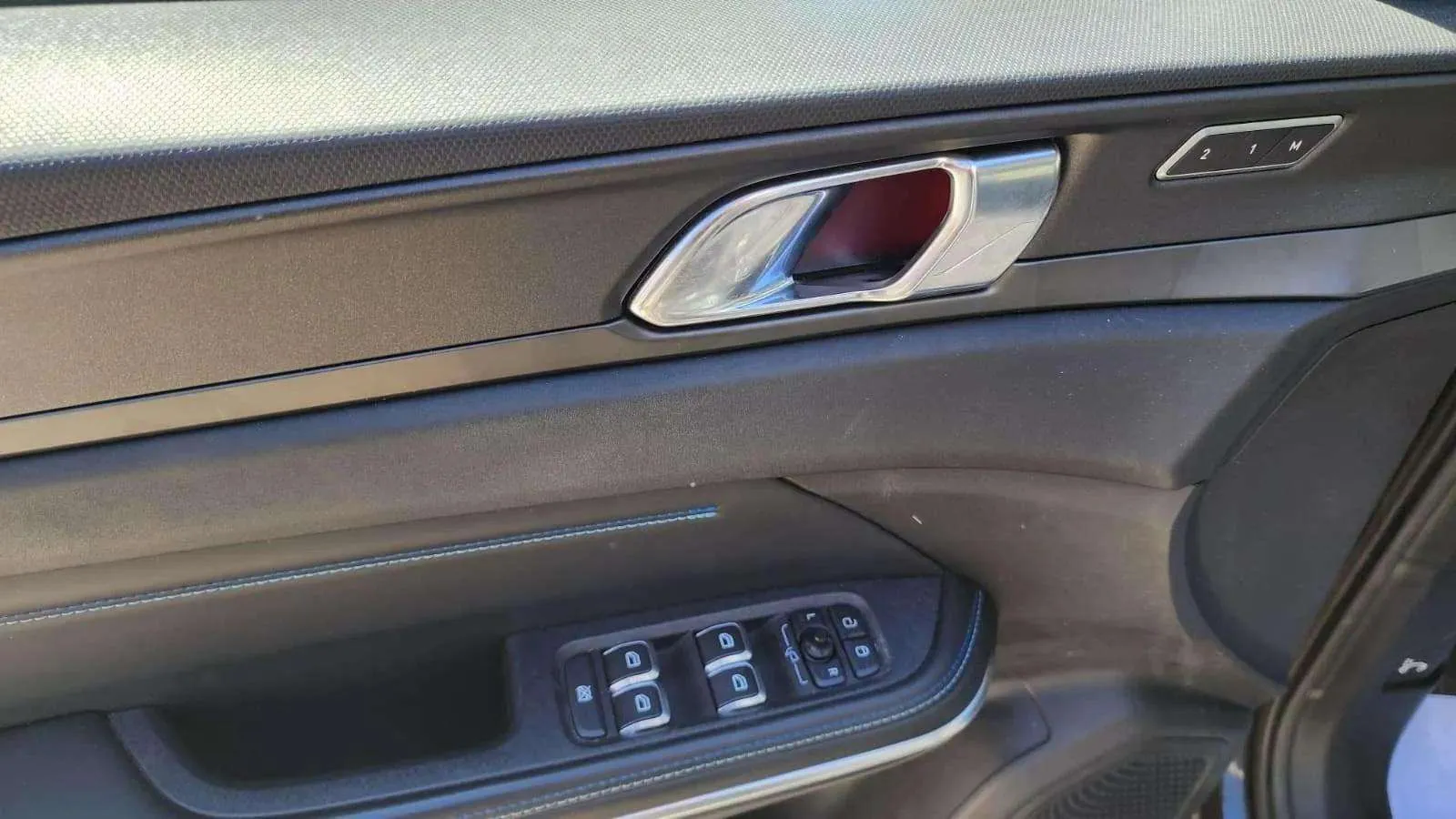 Lynk & Co 01 1.5 PHEV - foto 26