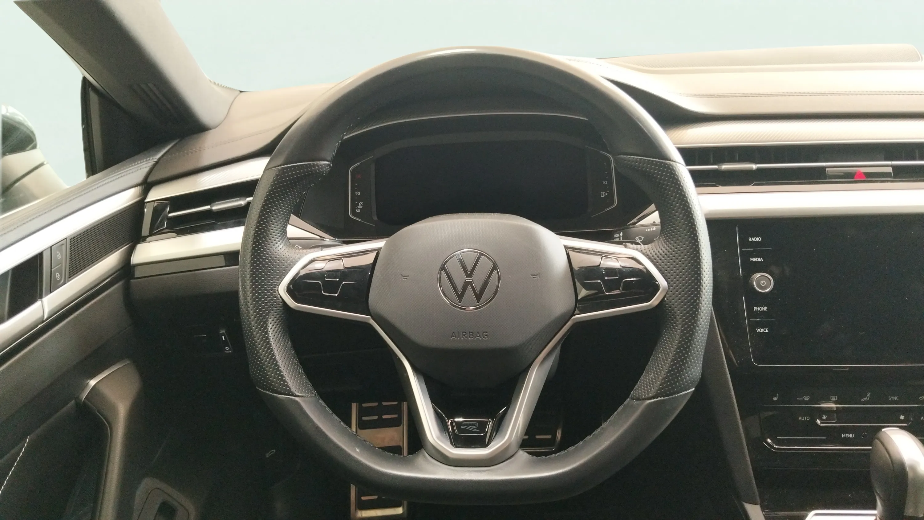 Volkswagen Arteon R-Line 2.0 TDI DSG - foto 12