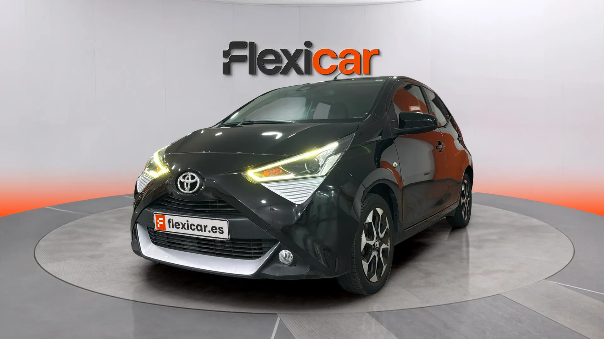 Toyota Aygo 1.0 70 x-play - foto 3