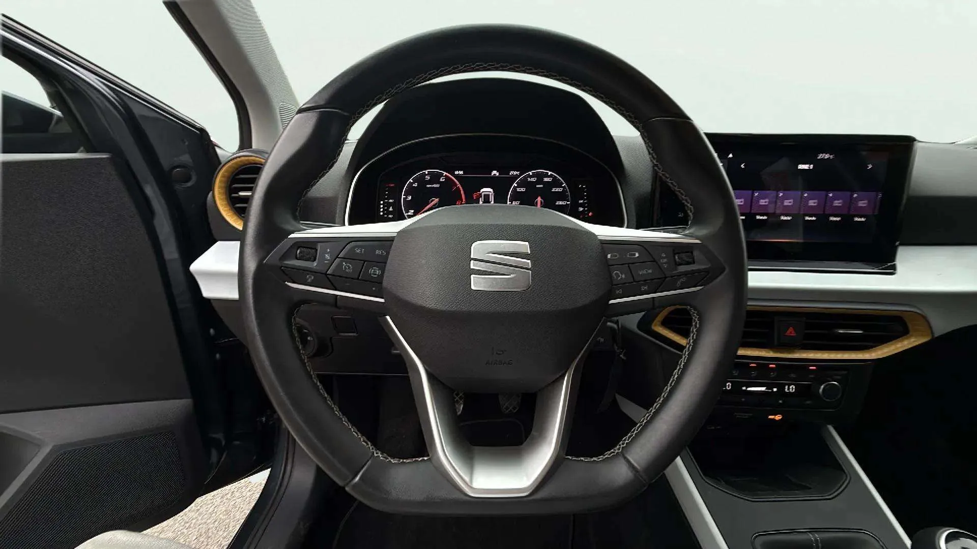 SEAT Arona 1.0 TSI Style XL - foto 11