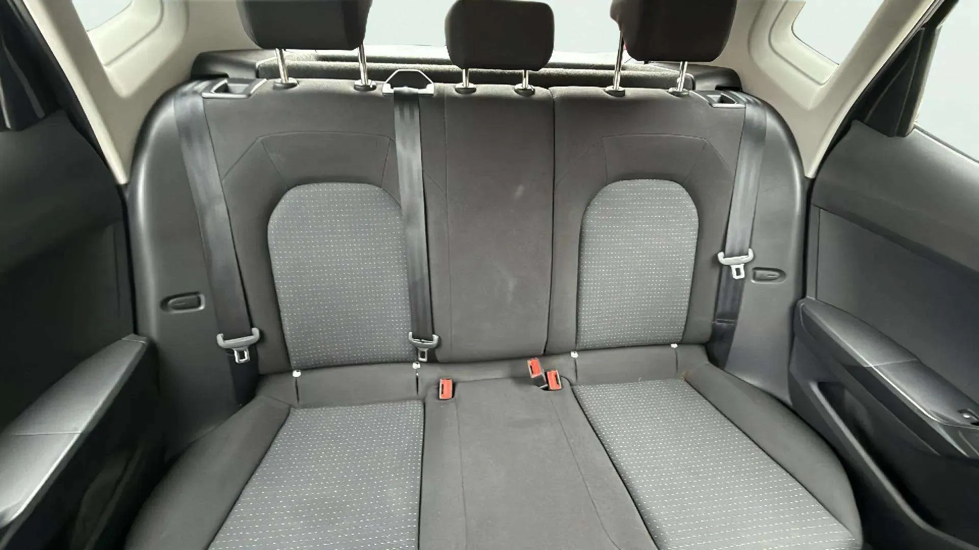 SEAT Arona 1.0 TSI Style XL - foto 15