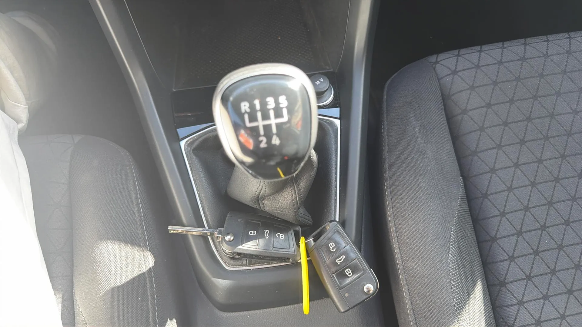 Volkswagen T-Cross Advance 1.0 TSI - foto 17