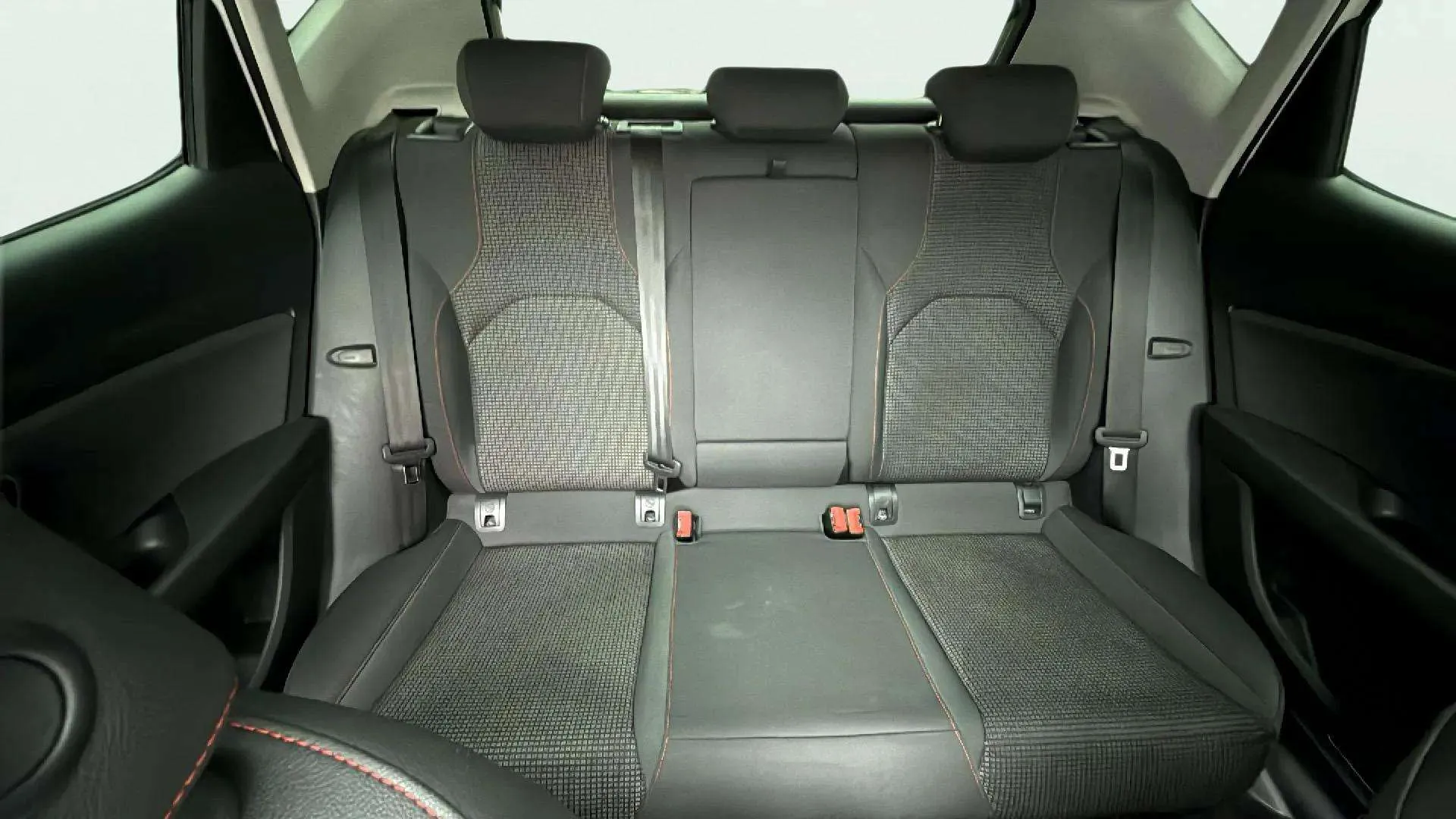 SEAT León 1.4 TSI FR - foto 16