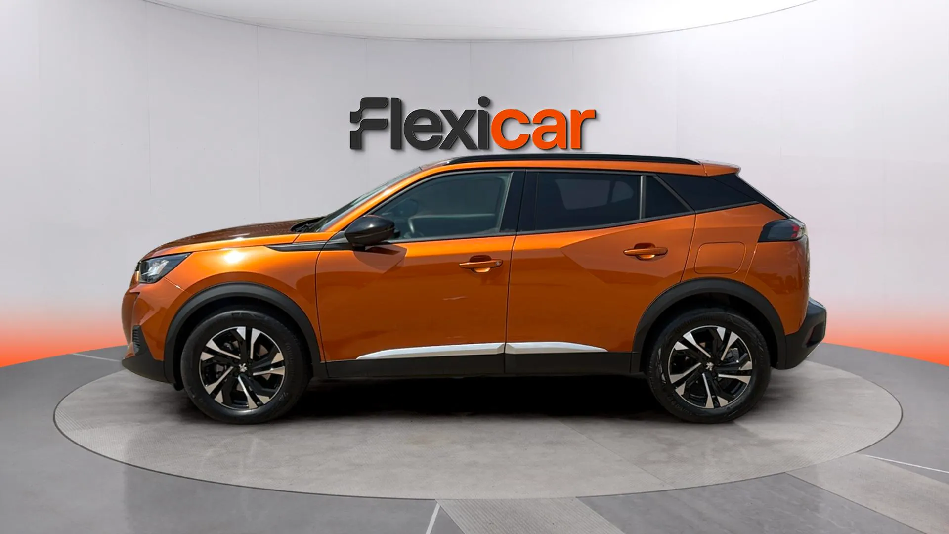 Peugeot 2008 Allure BlueHDi 130 EAT8 - foto 4