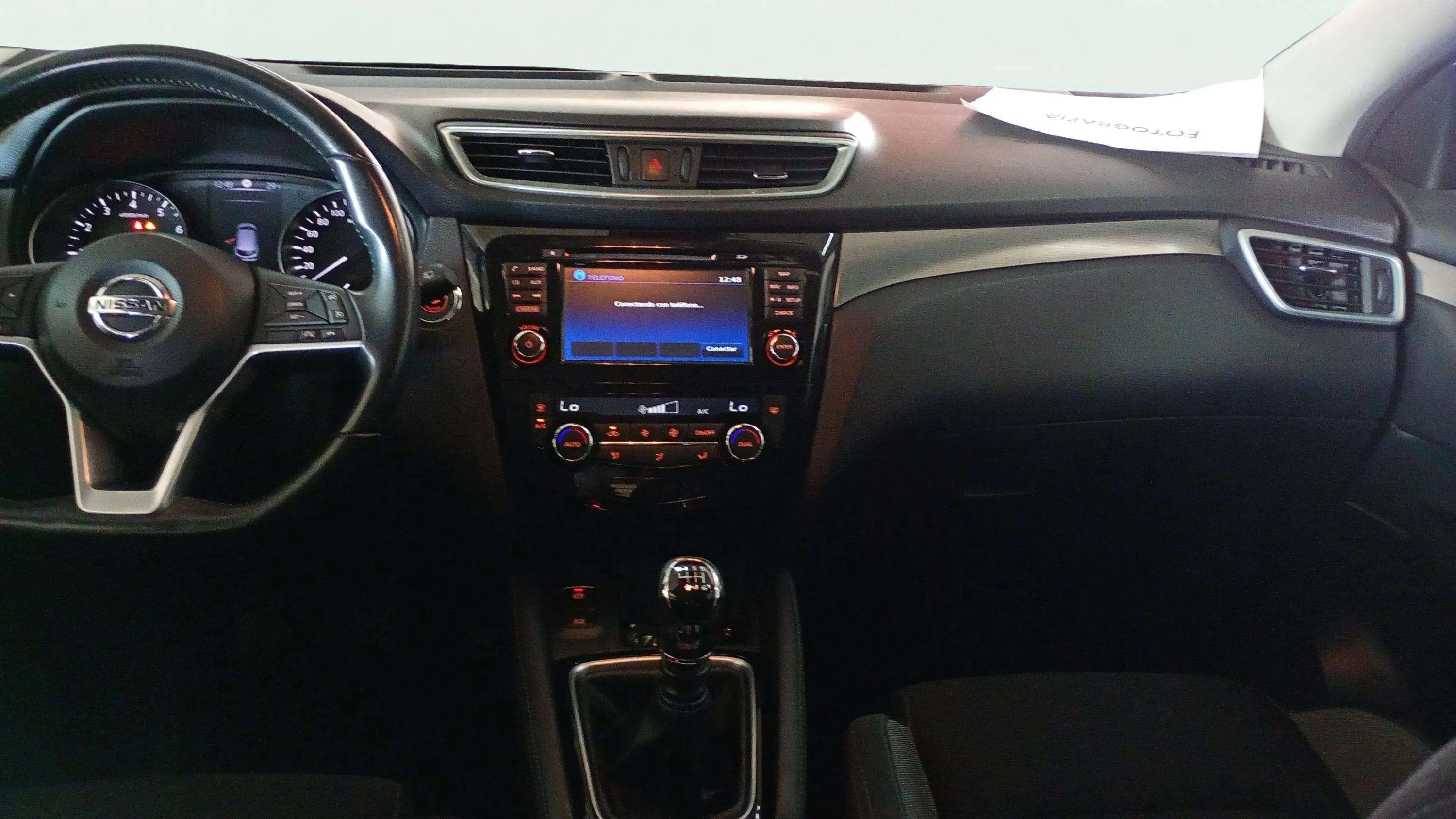 Nissan Qashqai DIG-T N-Connecta - foto 12