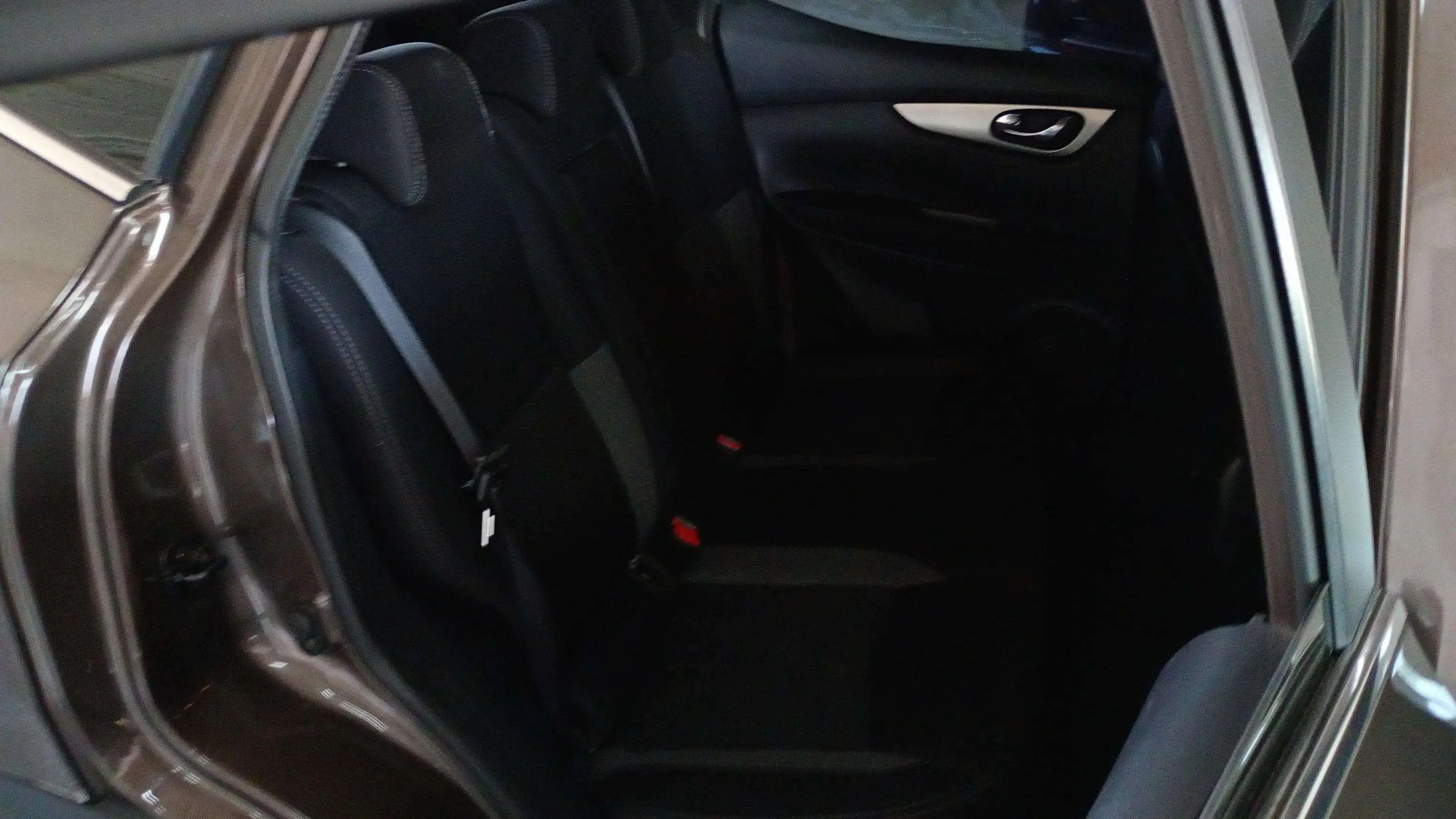 Nissan Qashqai DIG-T N-Connecta - foto 17