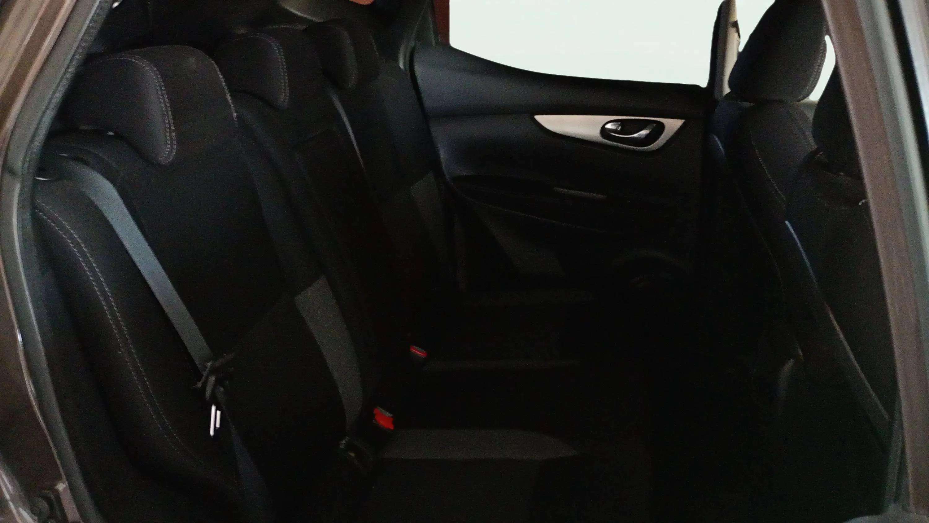 Nissan Qashqai DIG-T N-Connecta - foto 16