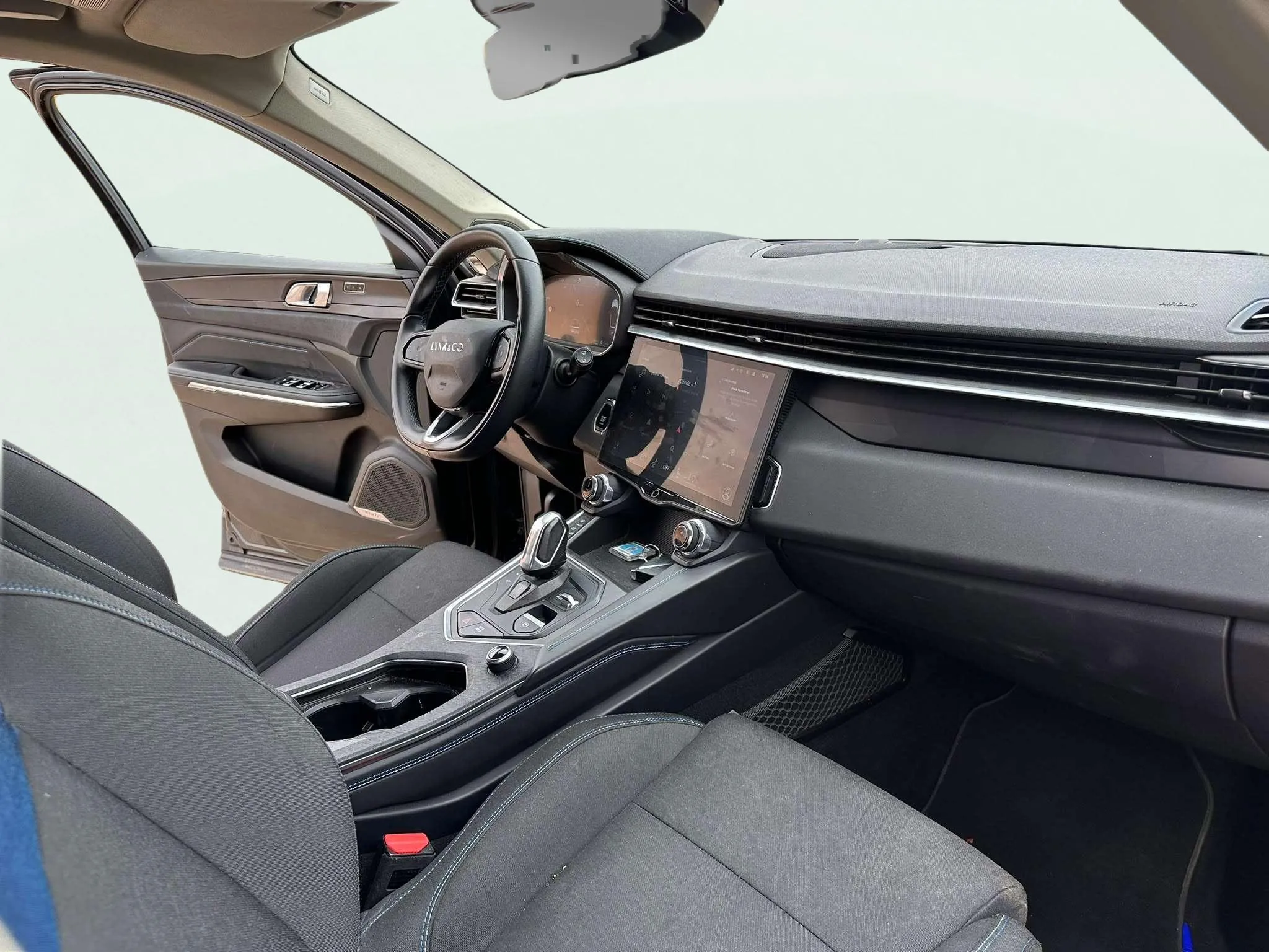 Lynk & Co 01 1.5 PHEV - foto 12