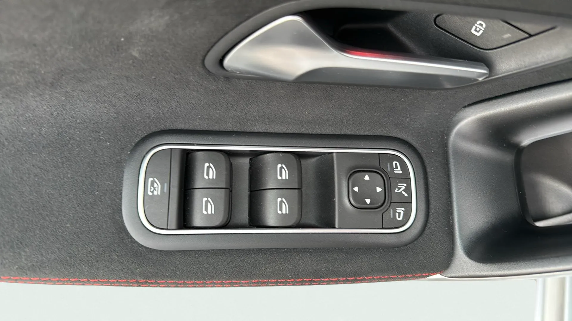 Mercedes-Benz CLA 220 D DCT - foto 18