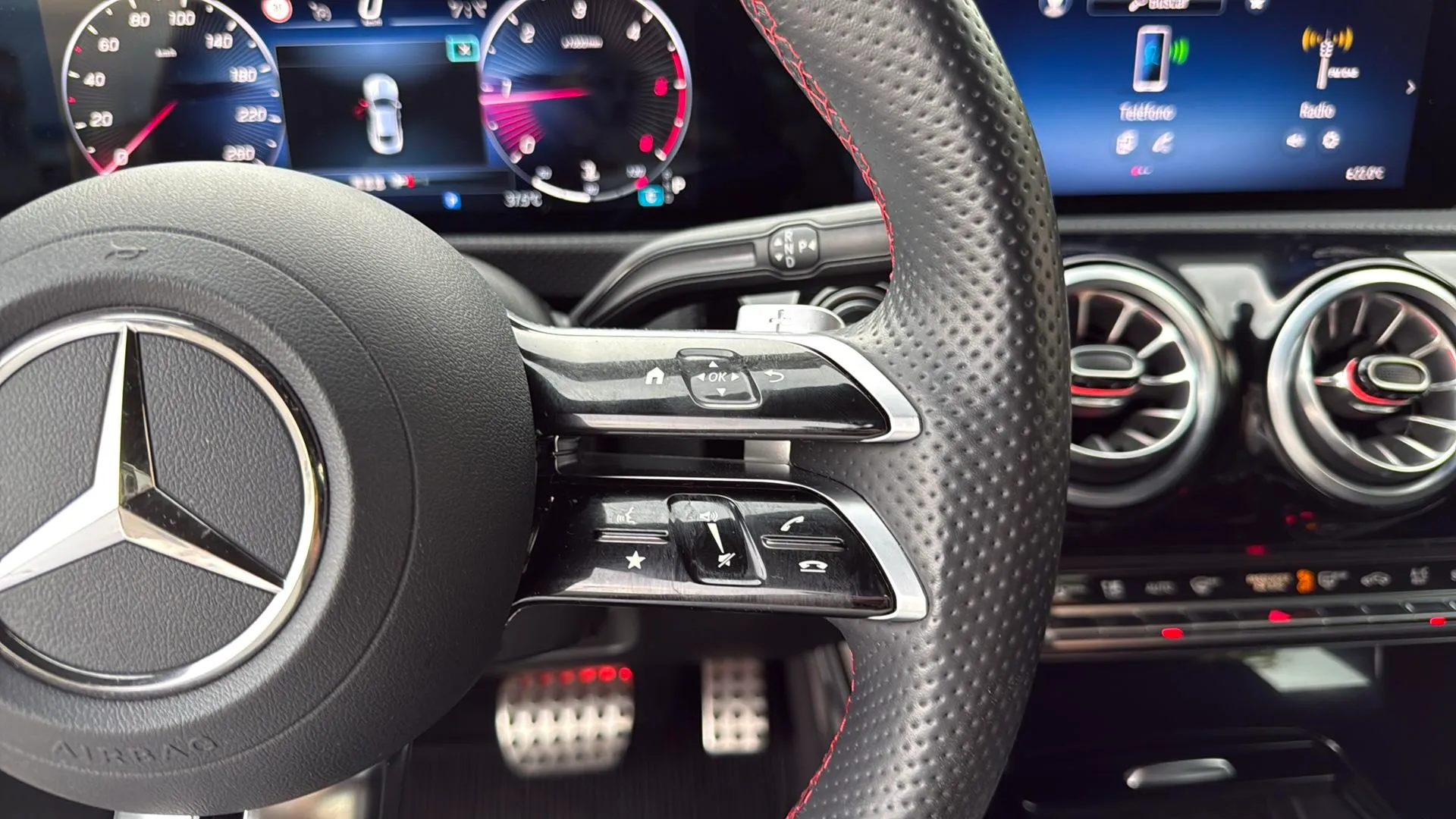 Mercedes-Benz CLA 220 D DCT - foto 14