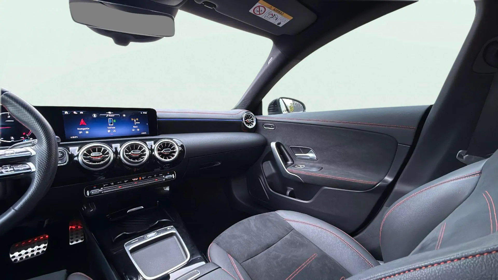 Mercedes-Benz CLA 220 D DCT - foto 17