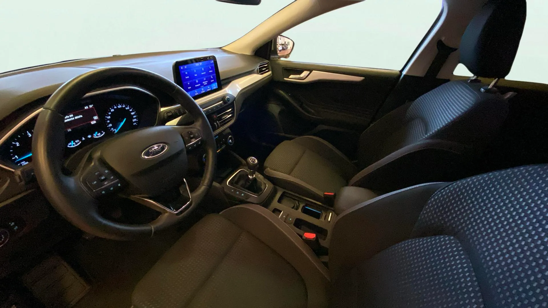 Ford Focus 1.5 EcoBlue Trend+ - foto 11